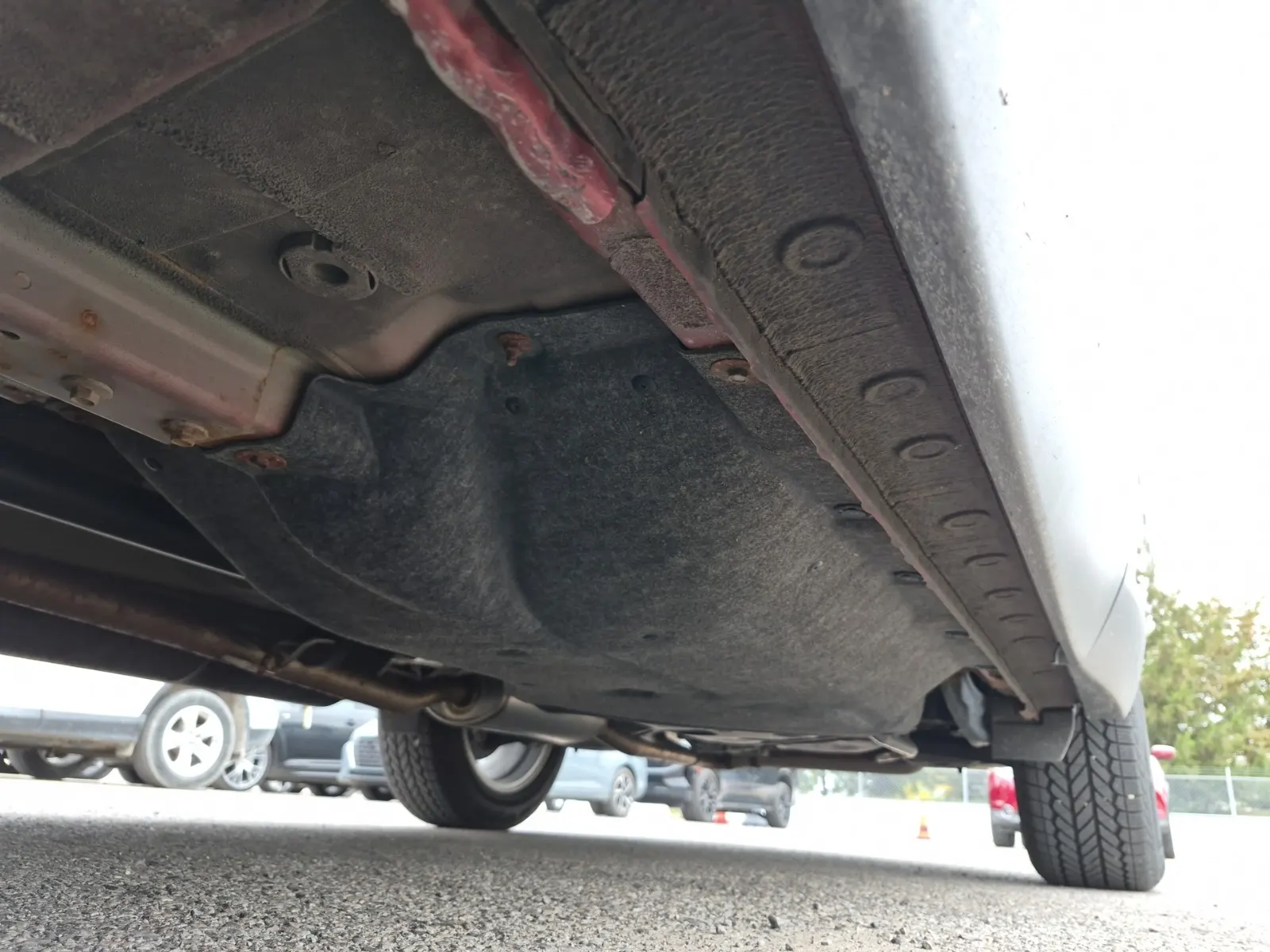 Undercarriage - Driver Photo