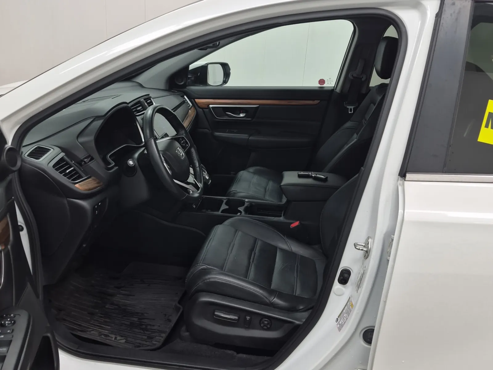 Front Interior Photo
