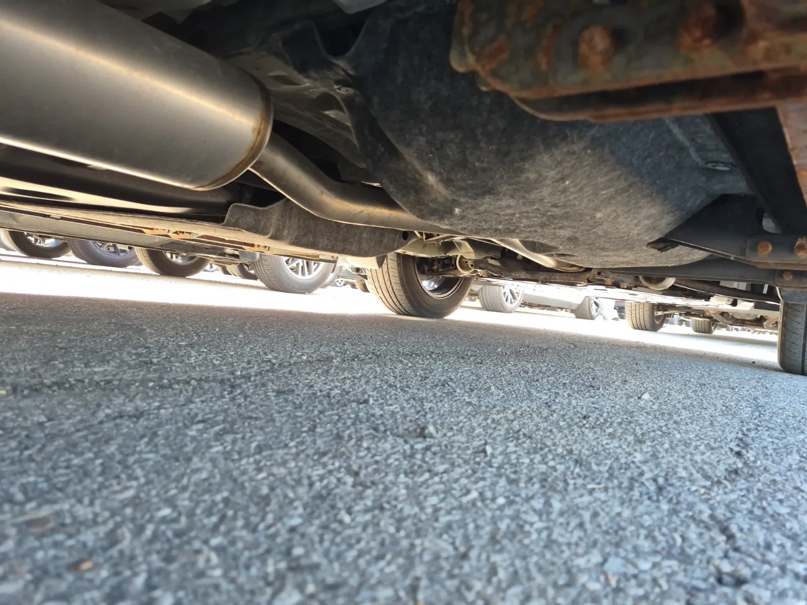 Undercarriage - Passenger Photo
