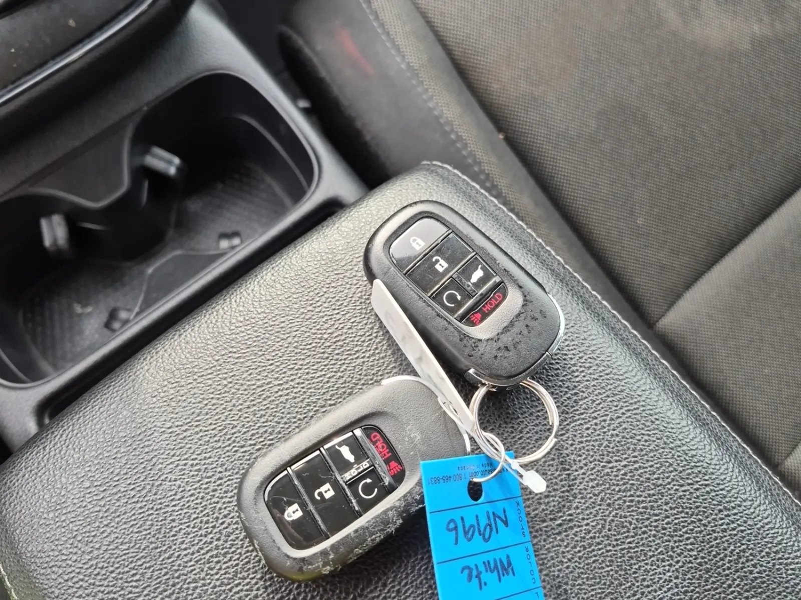 Keys/Fobs/Manual Photo