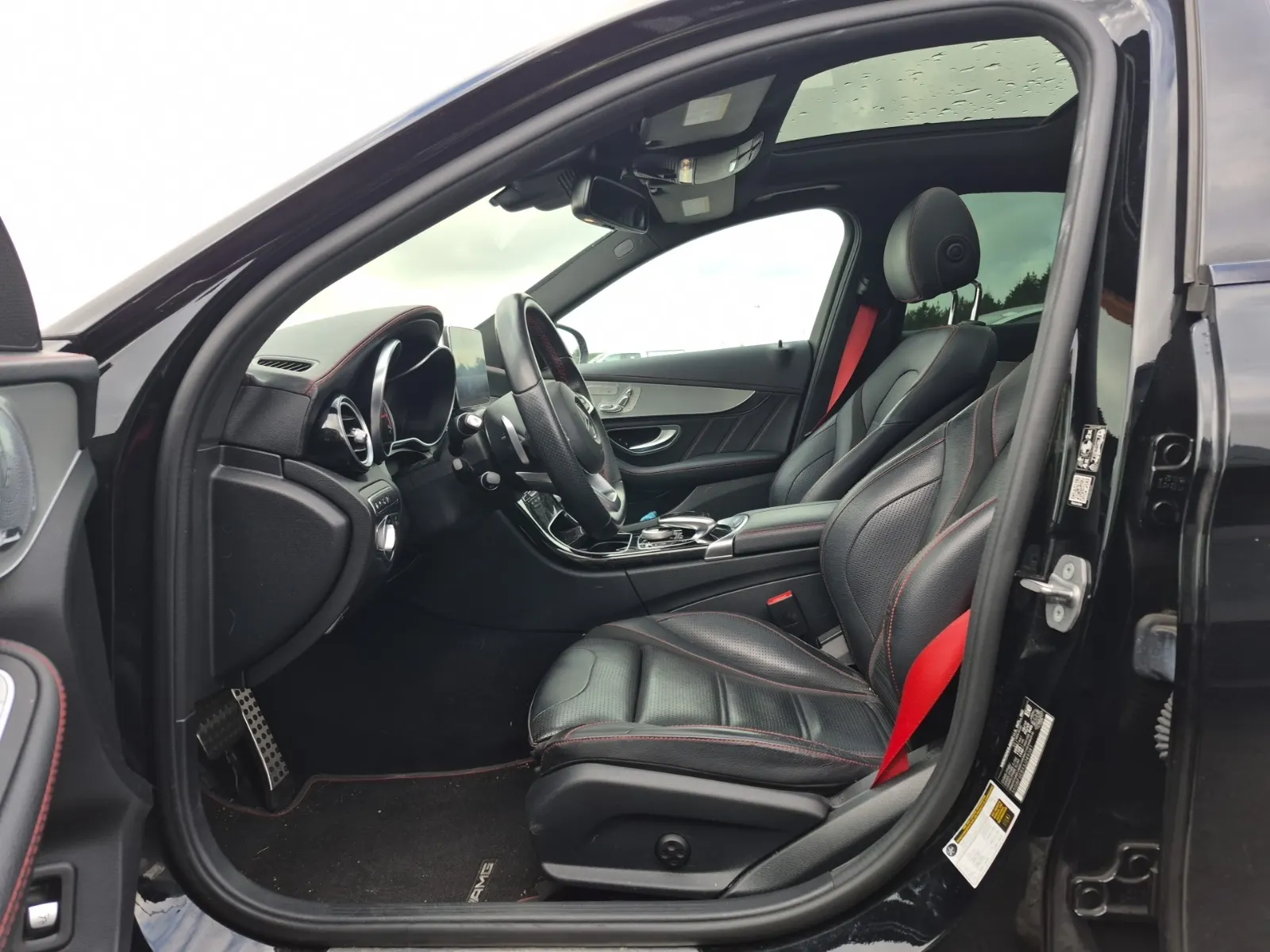 Front Interior Photo