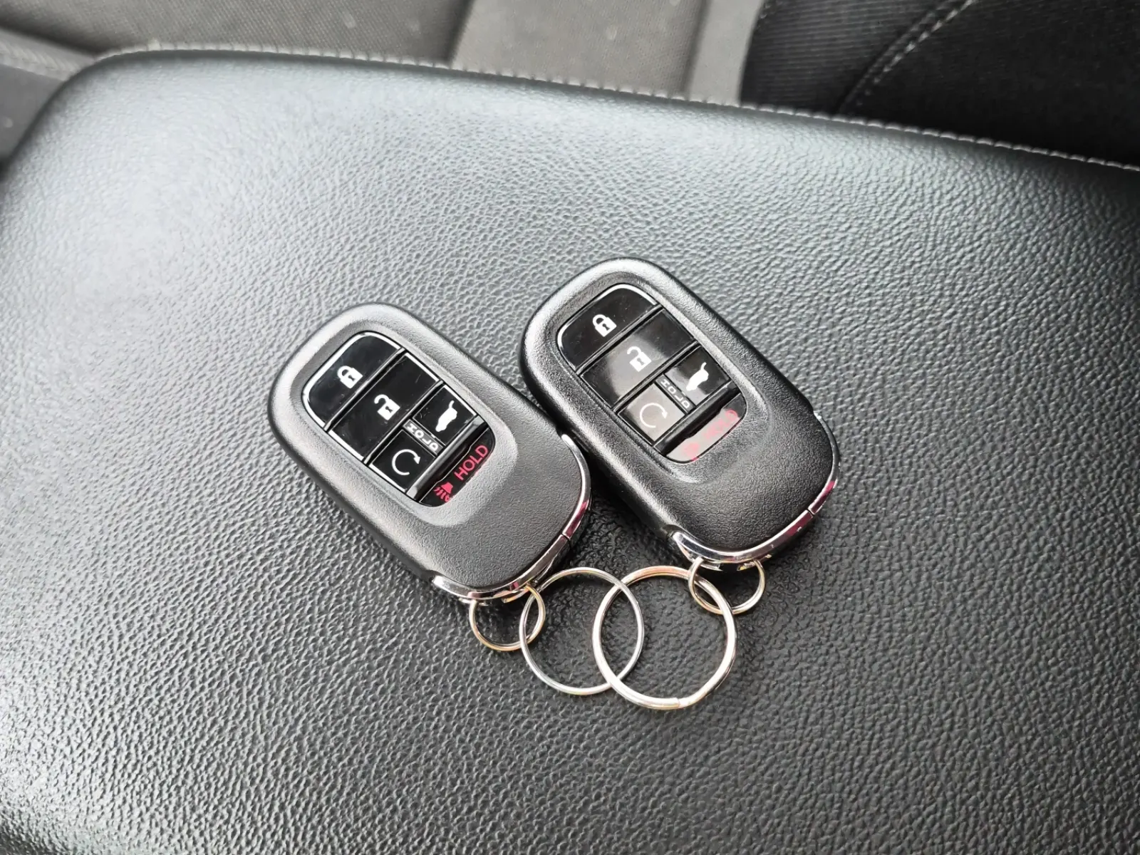 Keys/Fobs/Manual Photo