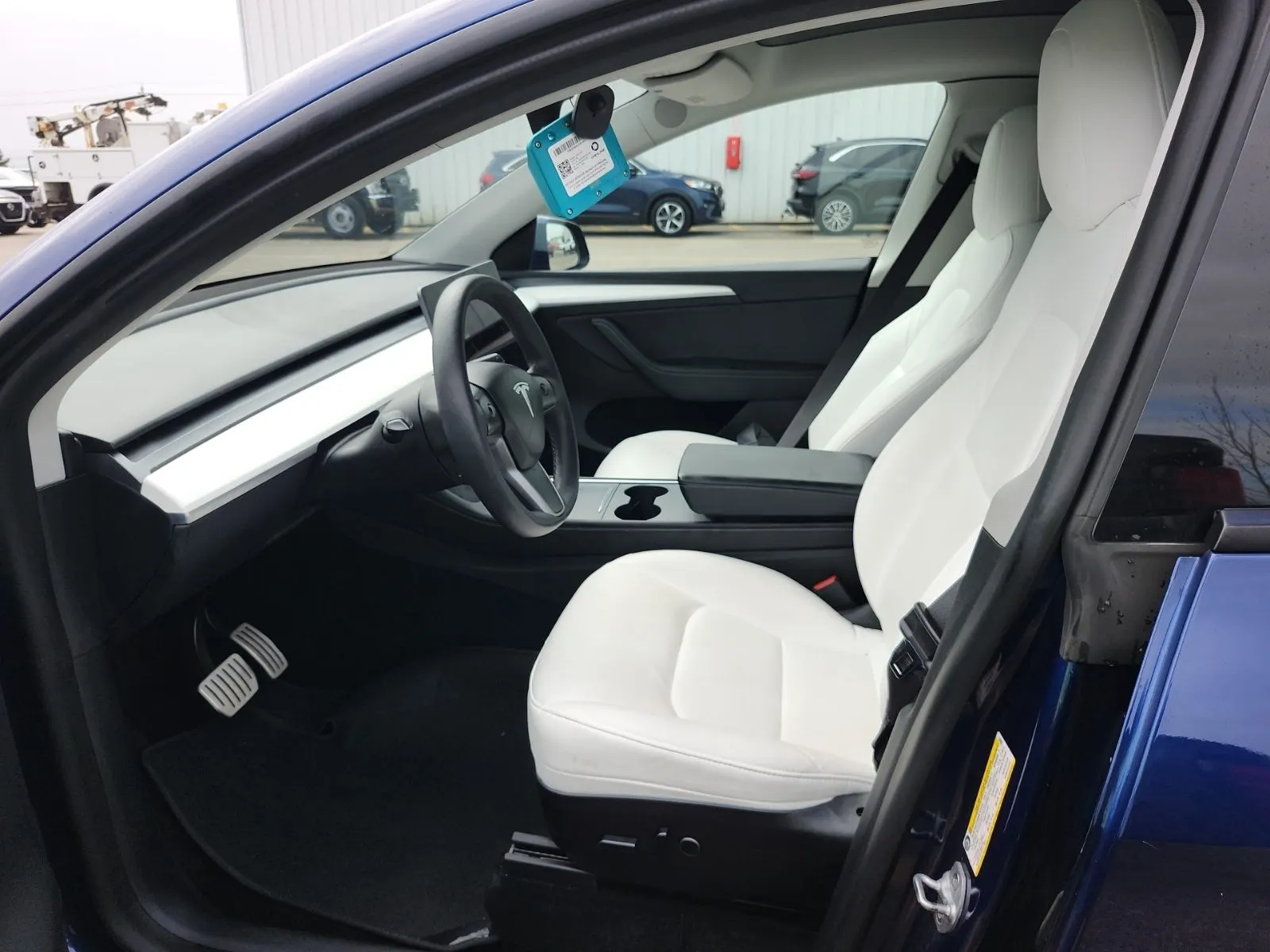 Front Interior Photo