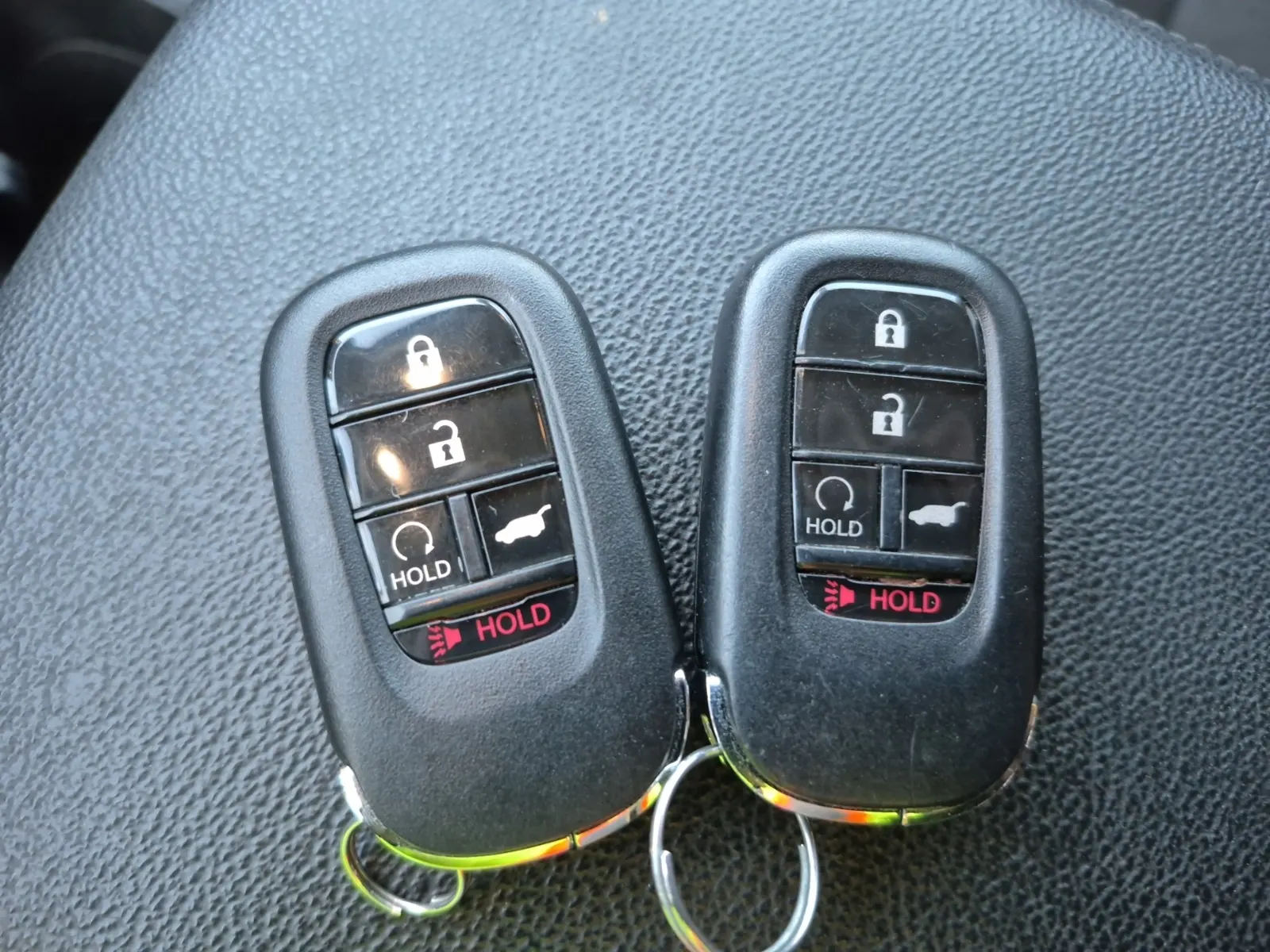 Keys/Fobs/Manual Photo