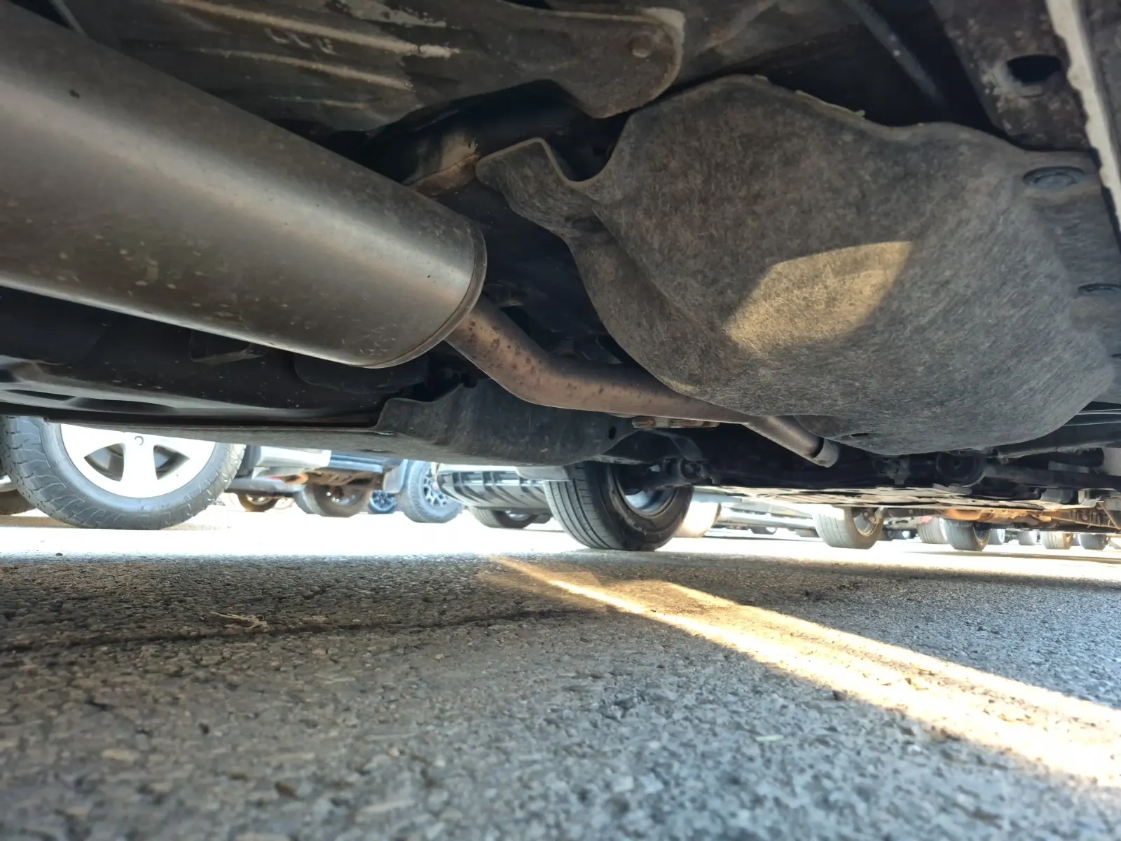 Undercarriage - Passenger Photo