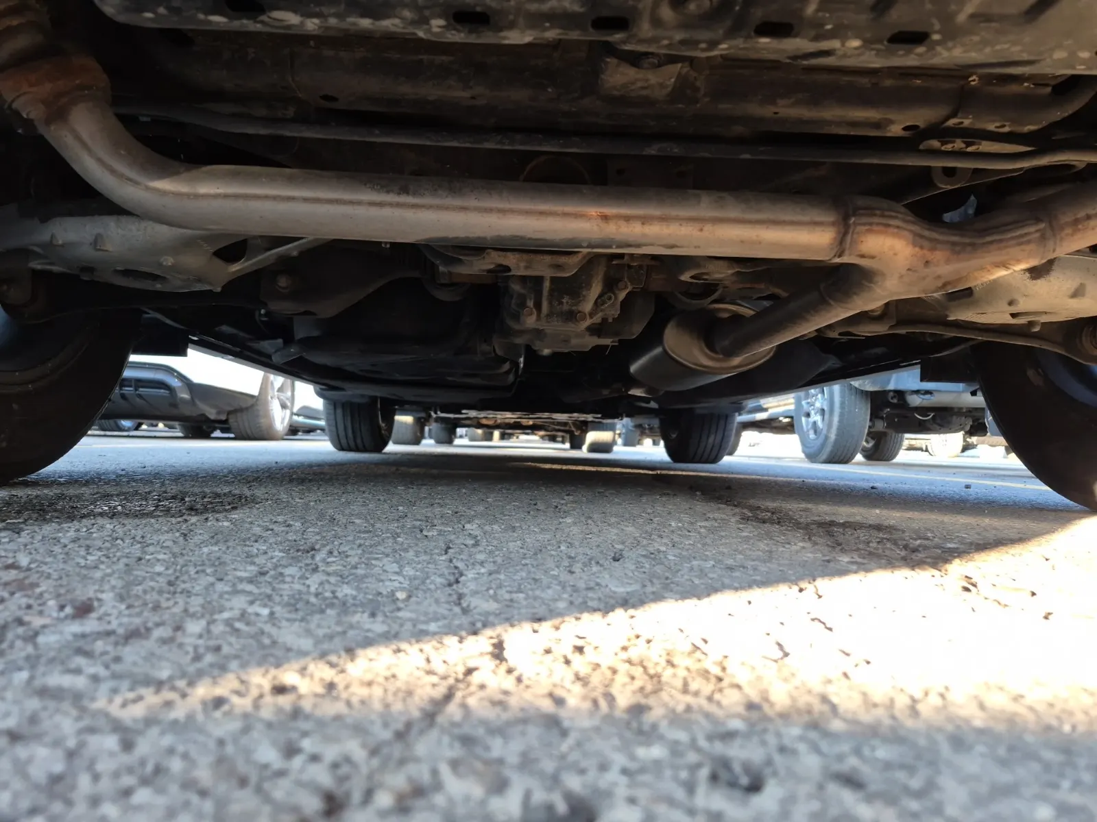 Undercarriage - Rear Photo