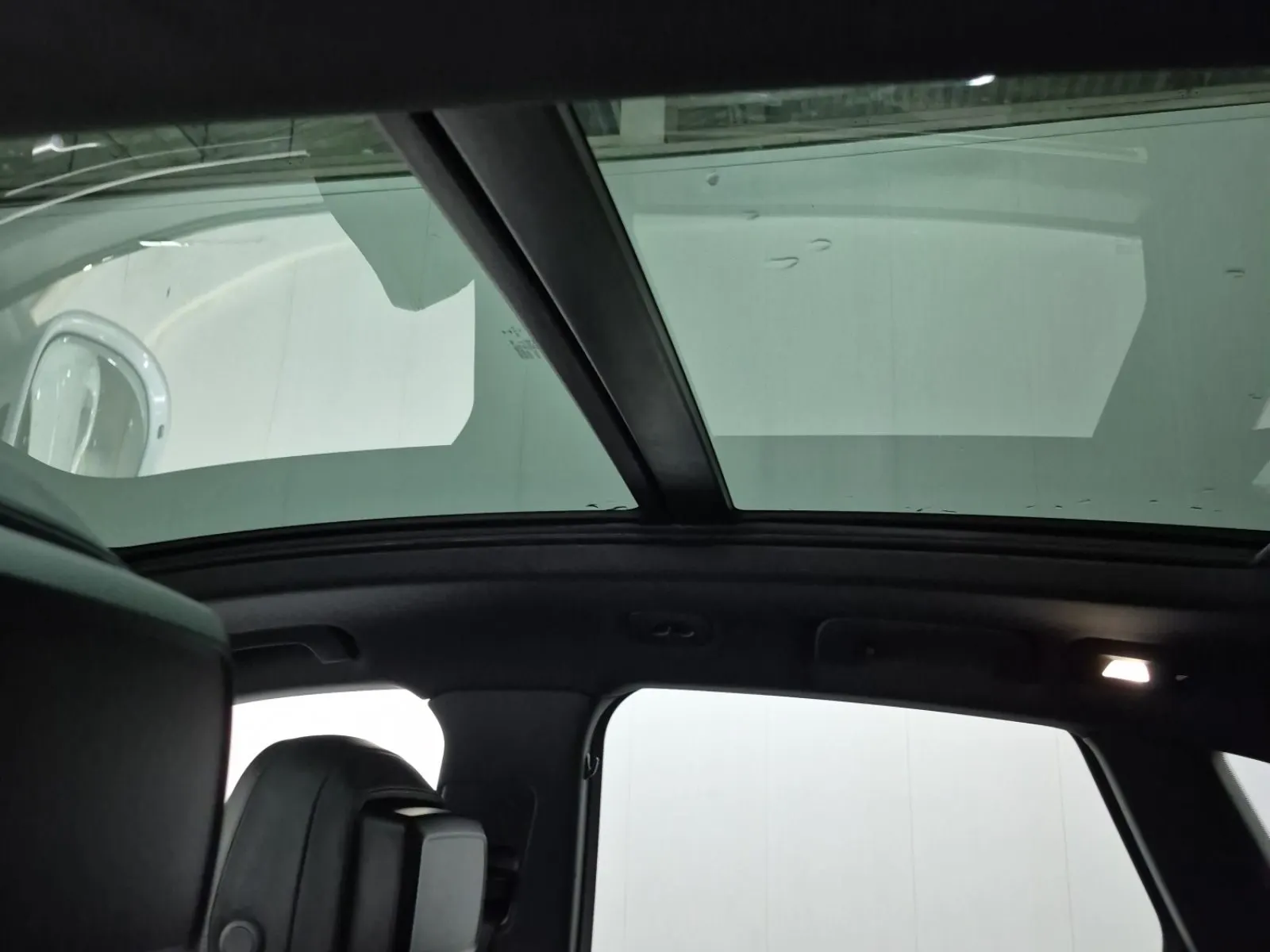 Interior Roof Photo