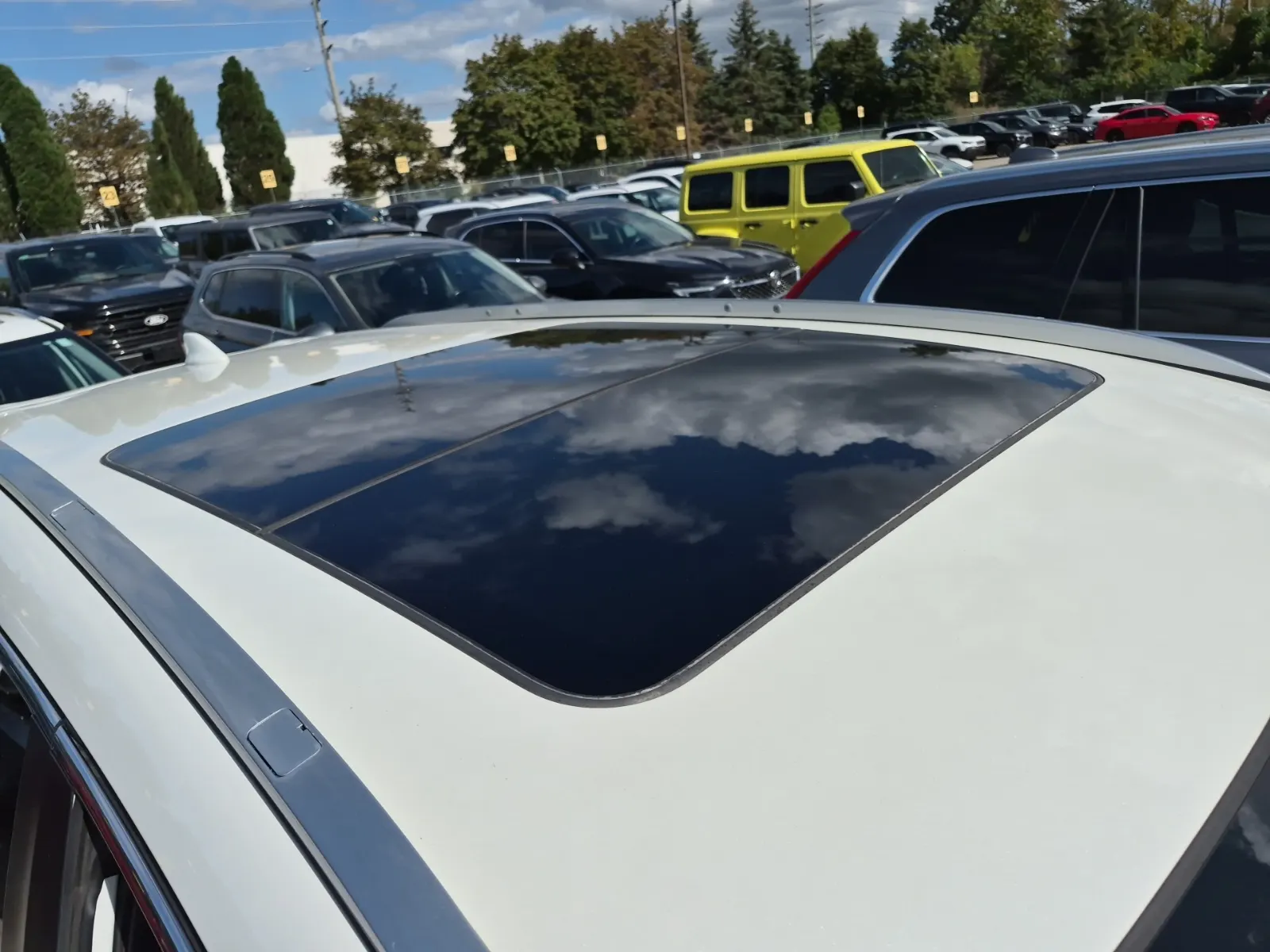 Exterior Roof Photo