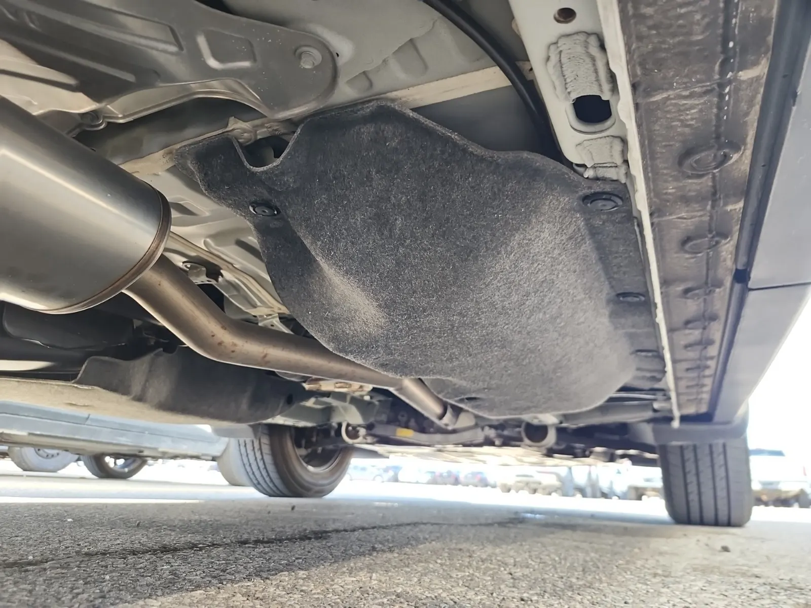 Undercarriage - Passenger Photo