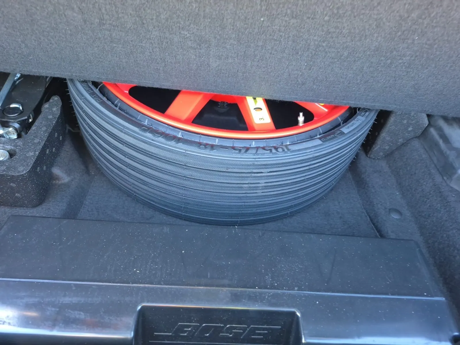 Spare Tire & Wheel Photo