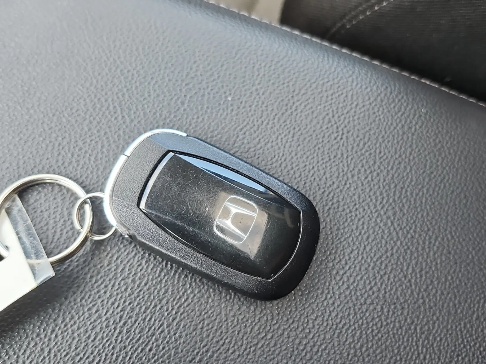 Keys/Fobs/Manual Photo