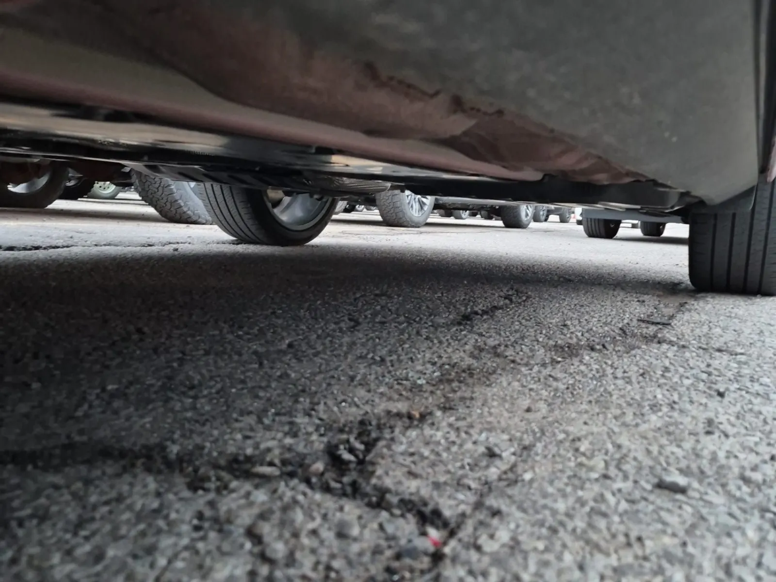 Undercarriage - Driver Photo