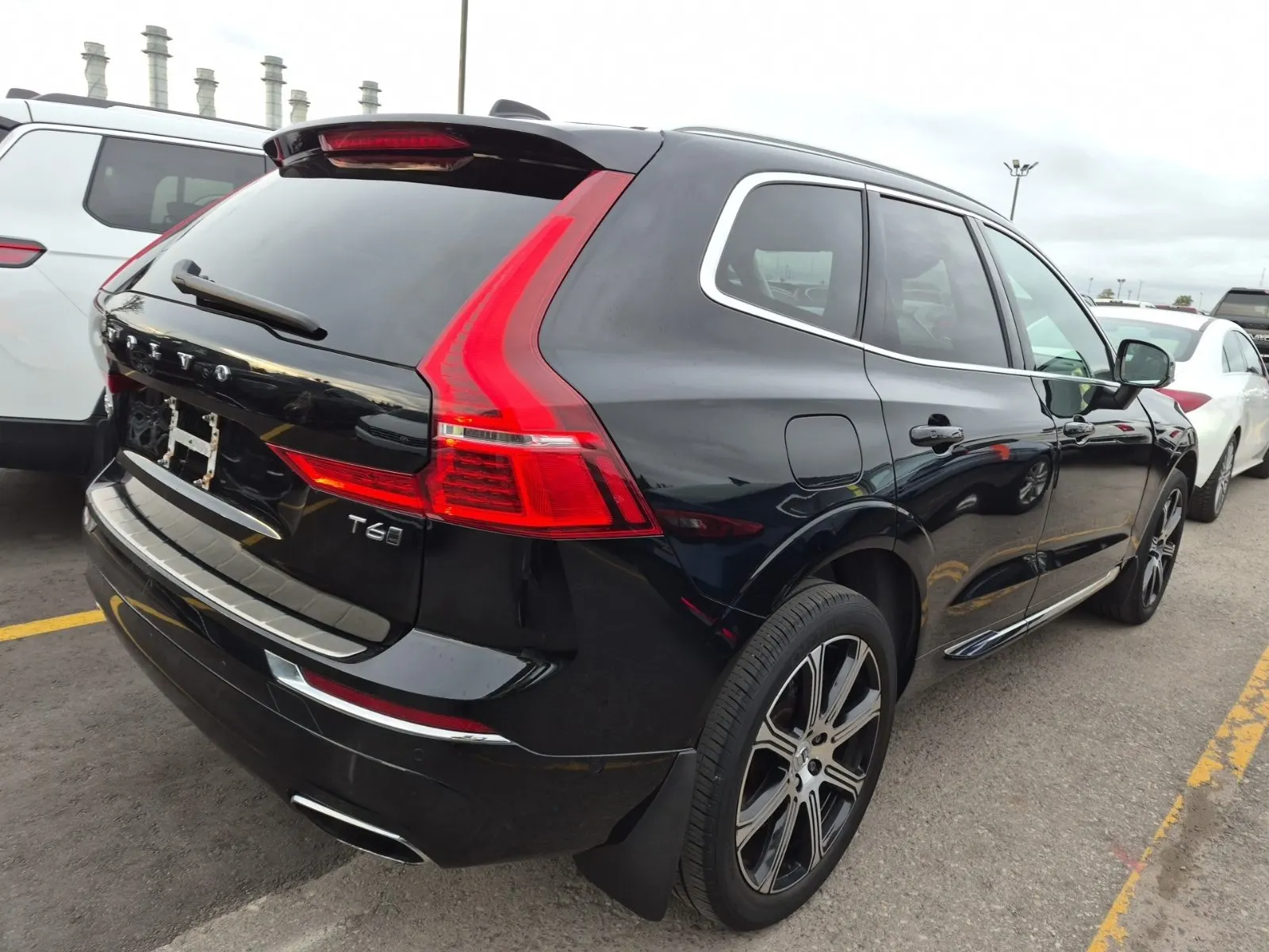 Passenger Rear 3/4 Photo