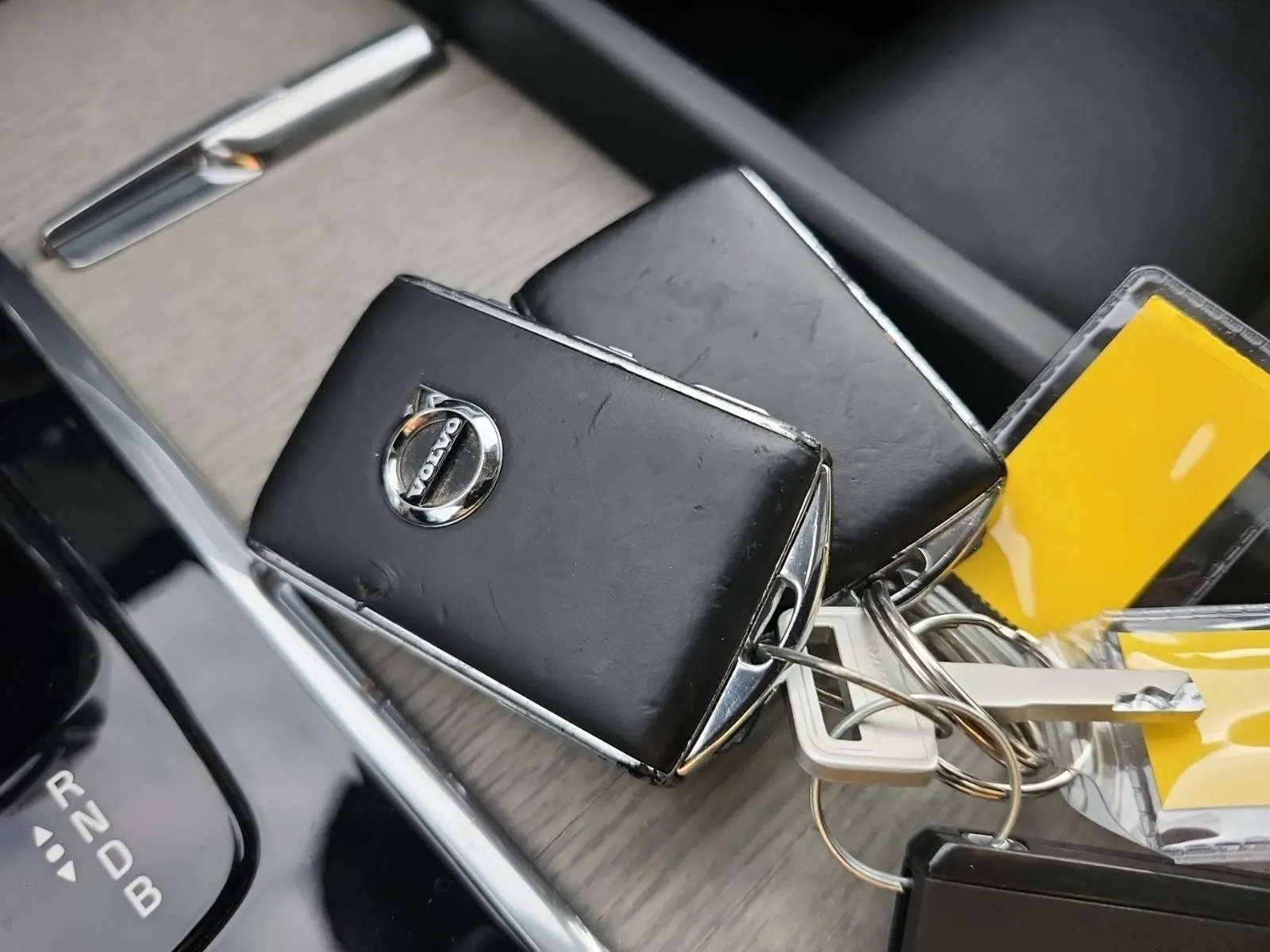 Keys/Fobs/Manual Photo