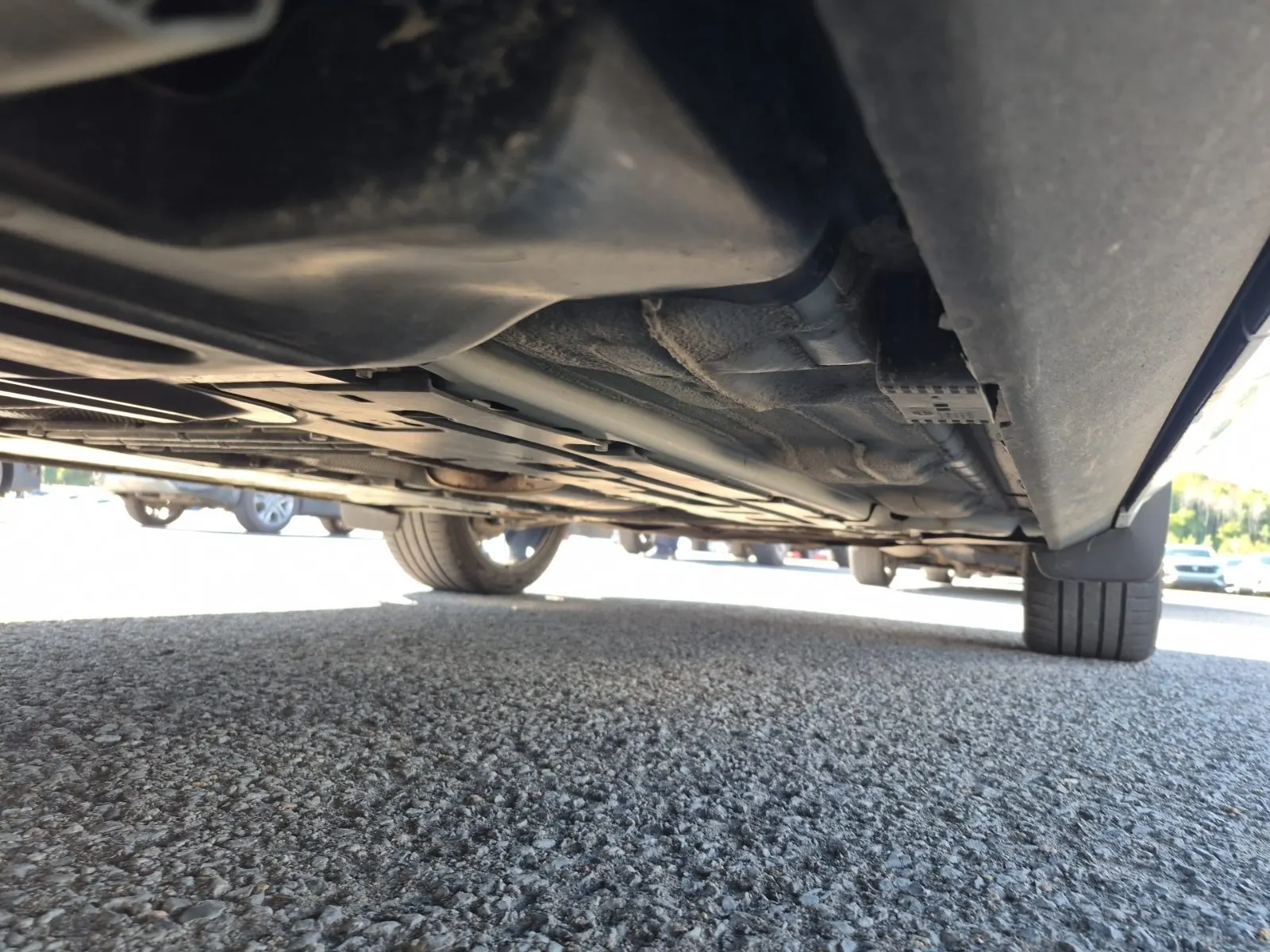 Undercarriage - Passenger Photo