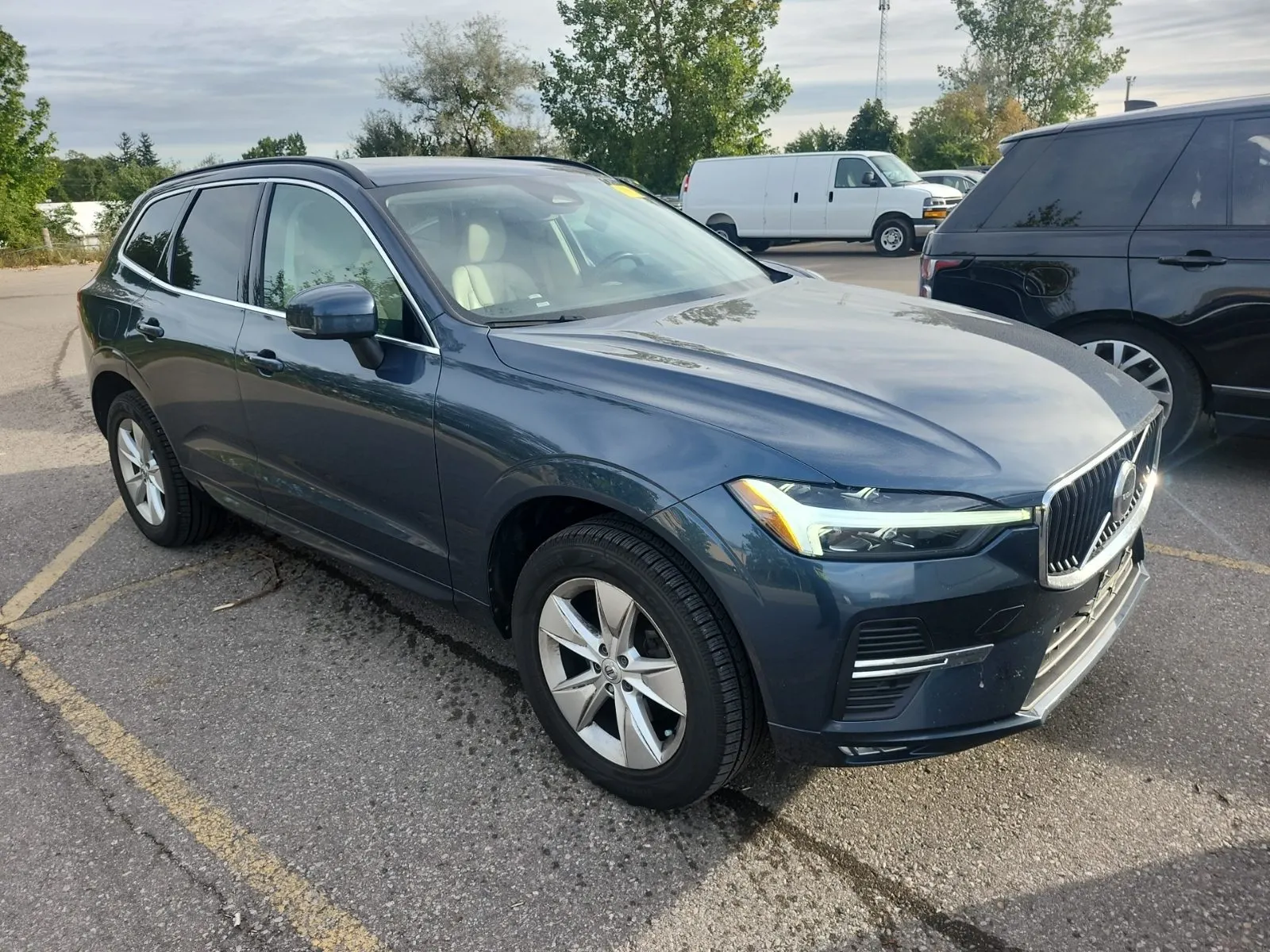 Passenger Front 3/4 Photo