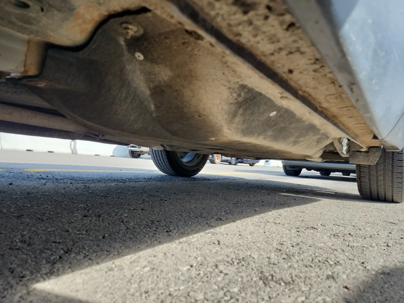 Undercarriage - Driver Photo