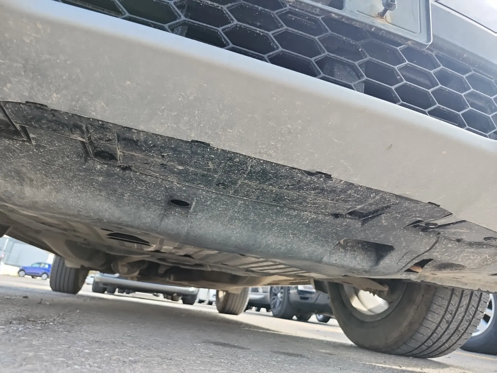 Undercarriage - Front Photo
