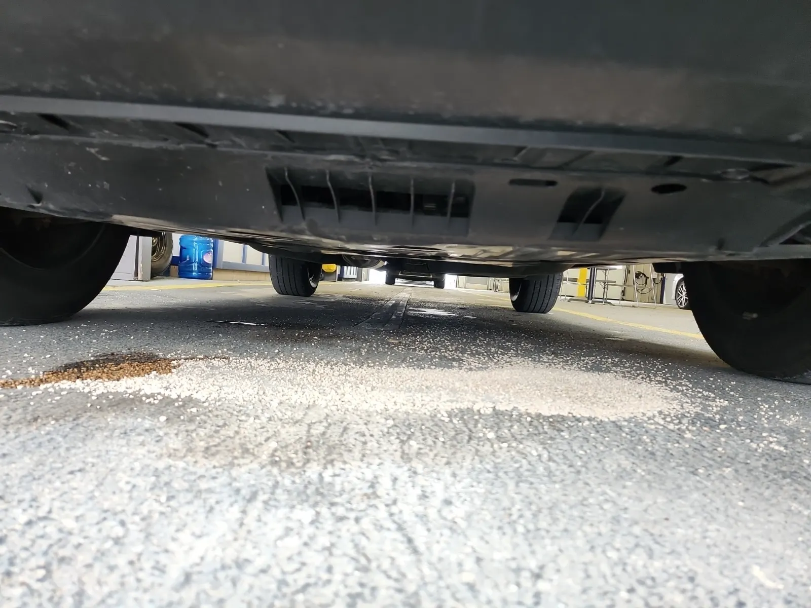 Undercarriage - Front Photo
