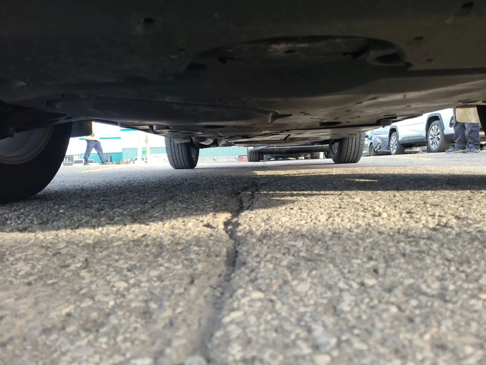 Undercarriage - Front Photo