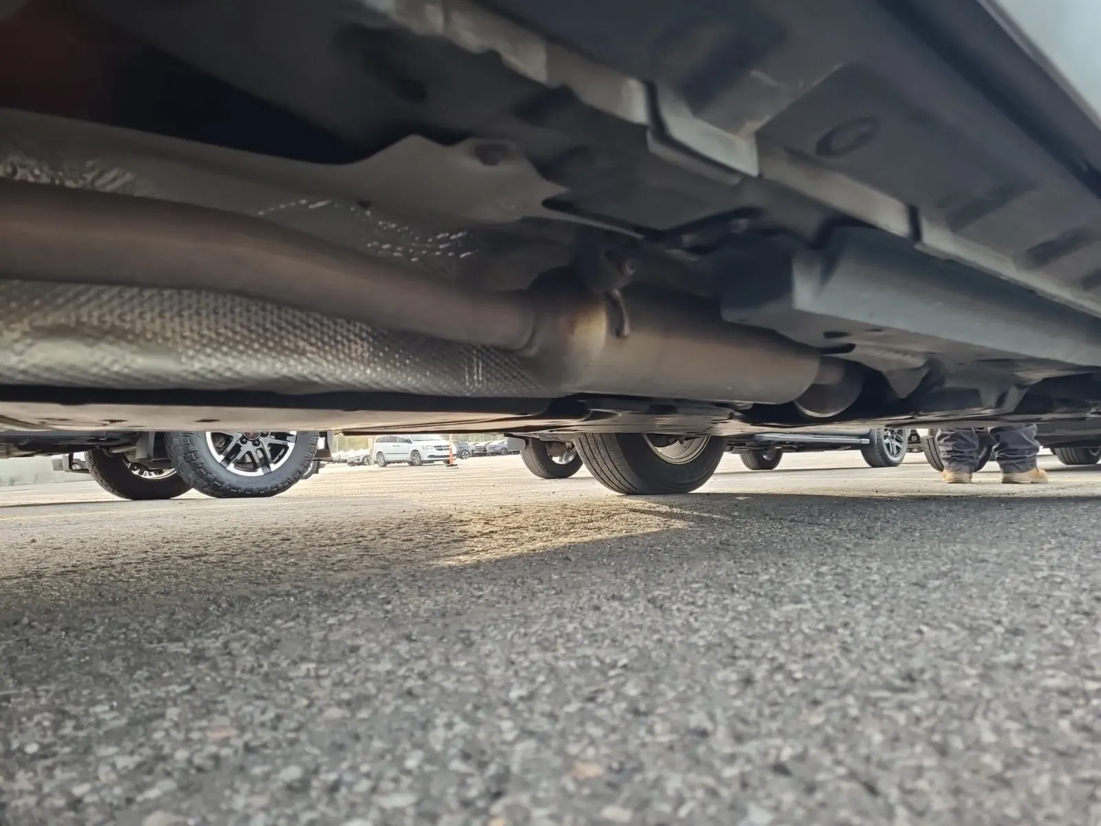 Undercarriage - Passenger Photo
