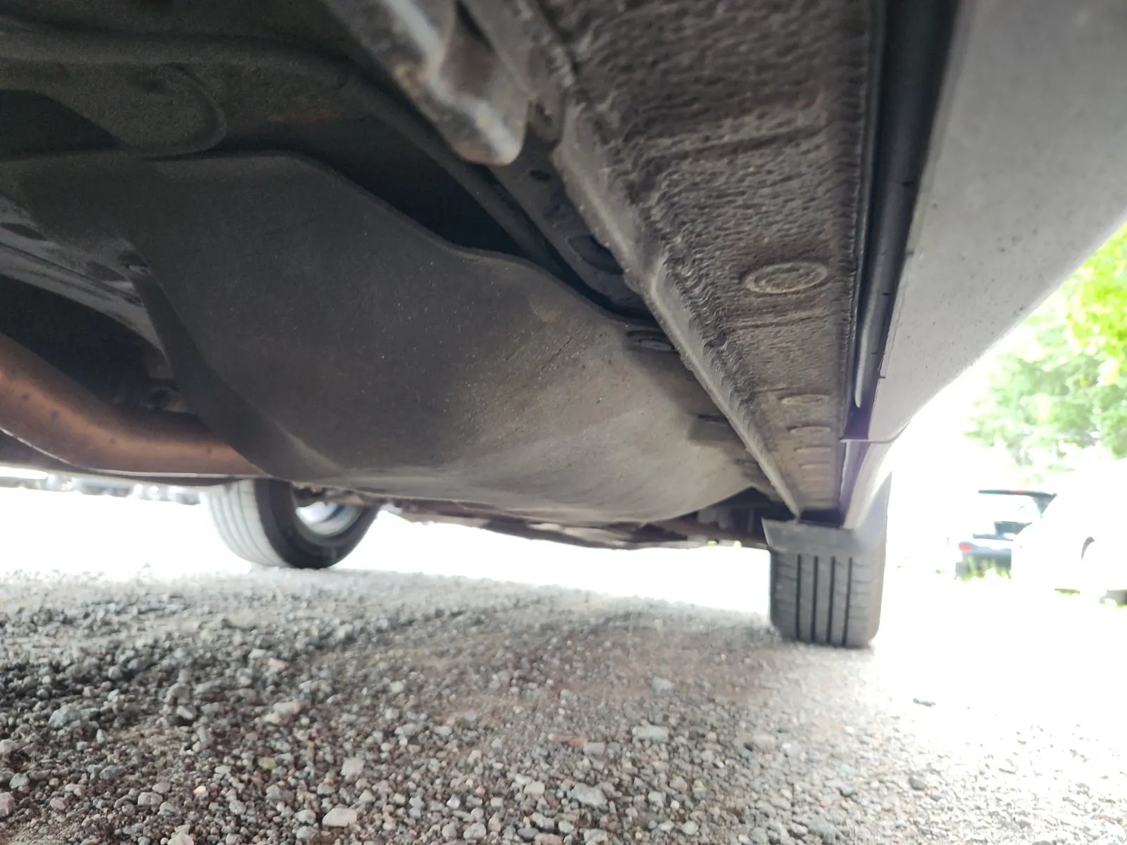 Undercarriage - Passenger Photo