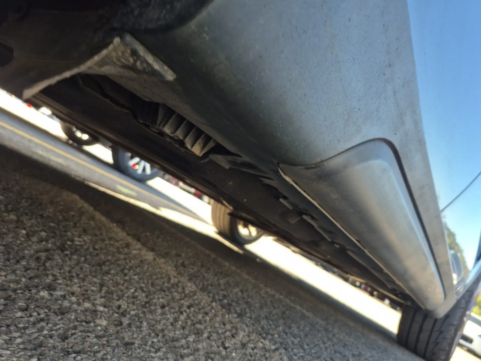 Undercarriage - Passenger Photo
