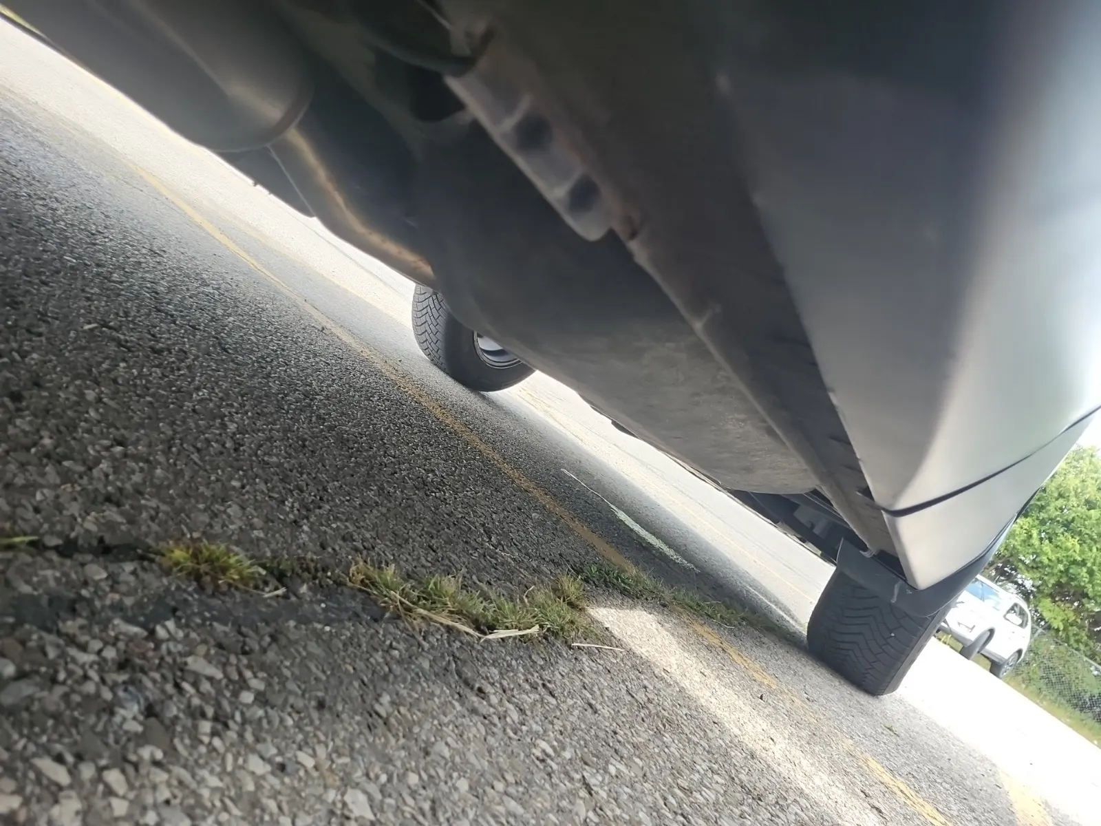 Undercarriage - Passenger Photo