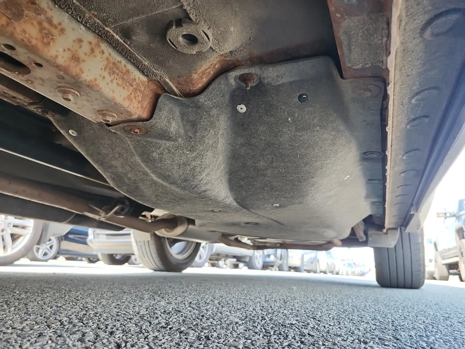 Undercarriage - Driver Photo