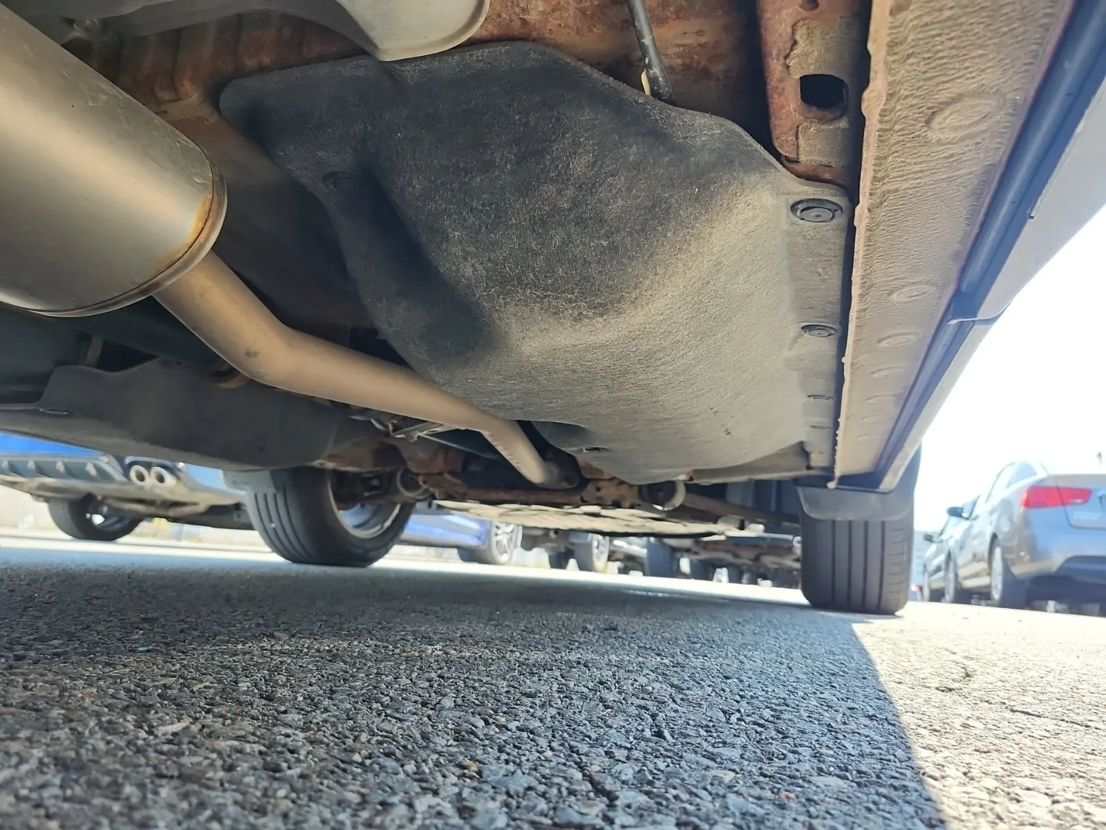 Undercarriage - Passenger Photo