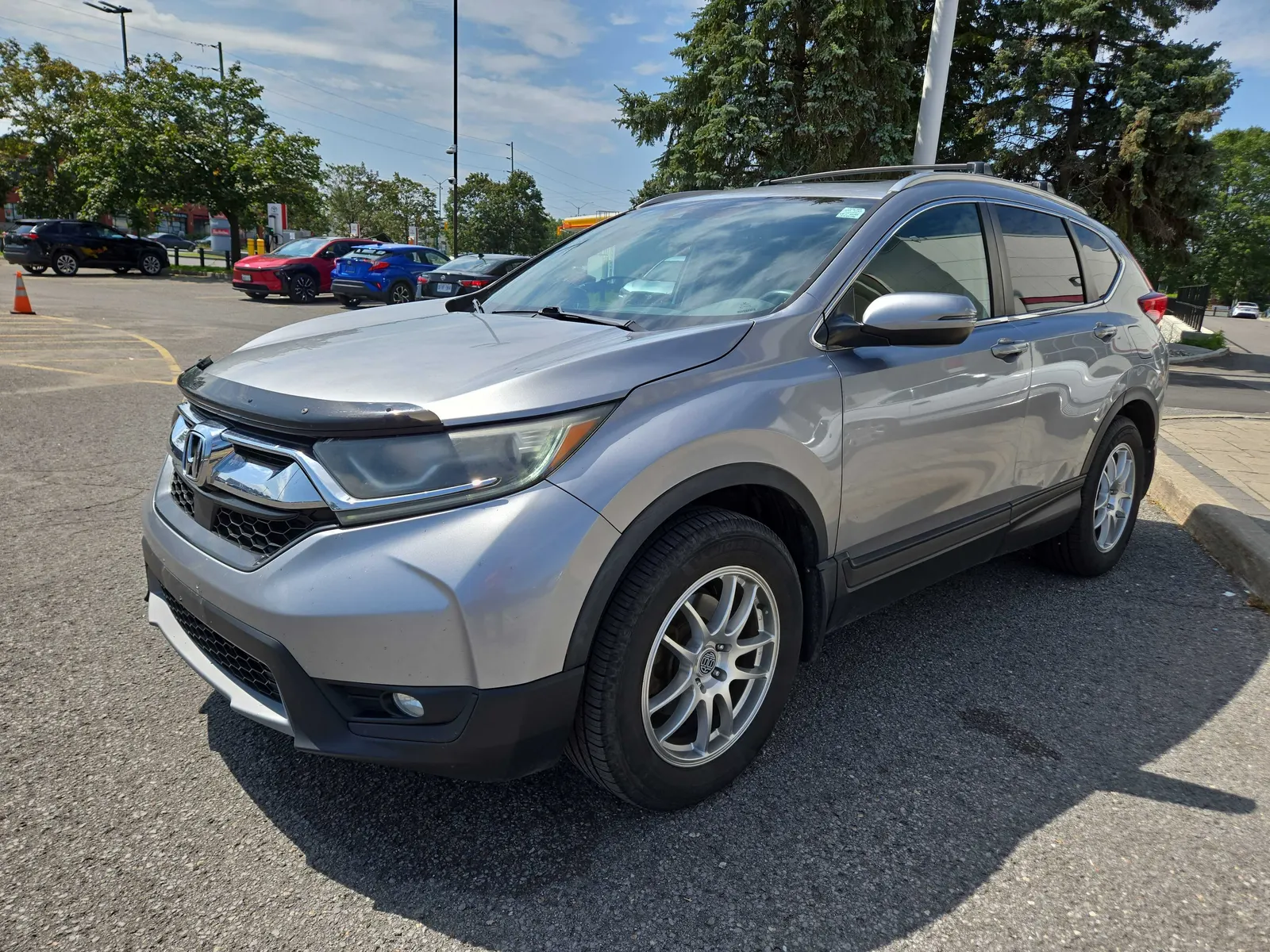 3/4 Front (Main image)