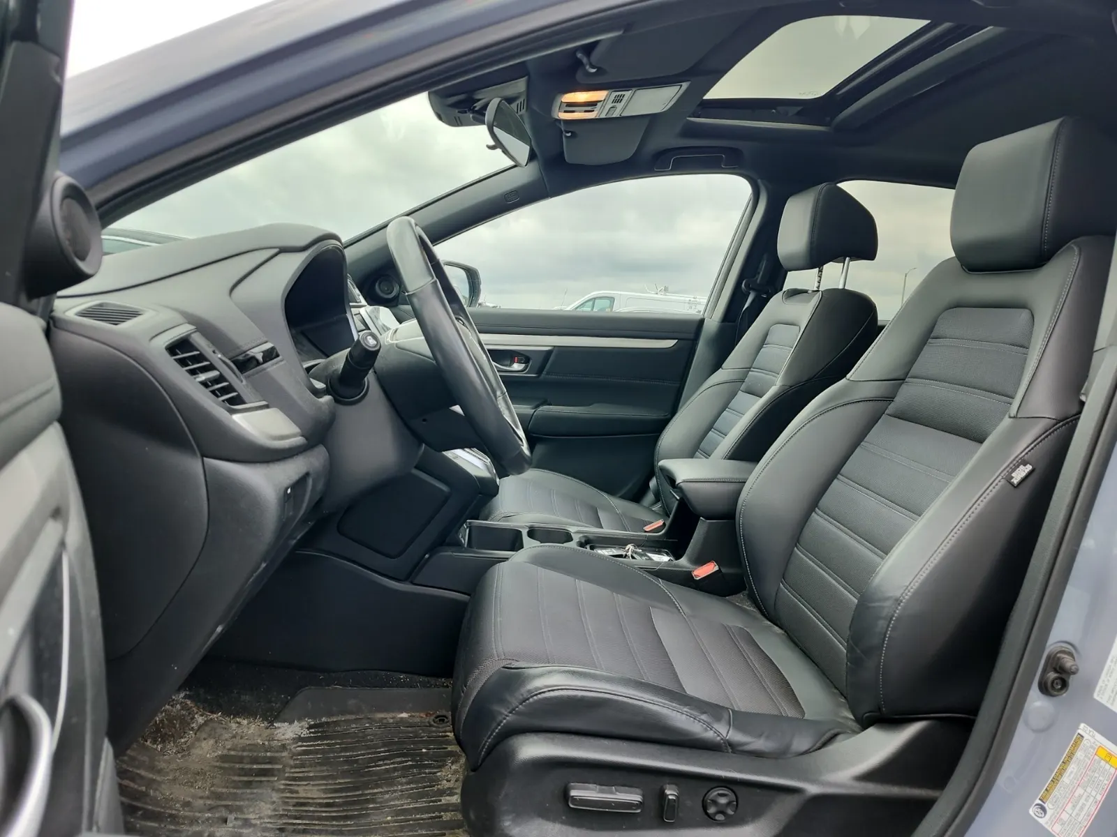 Front Interior Photo