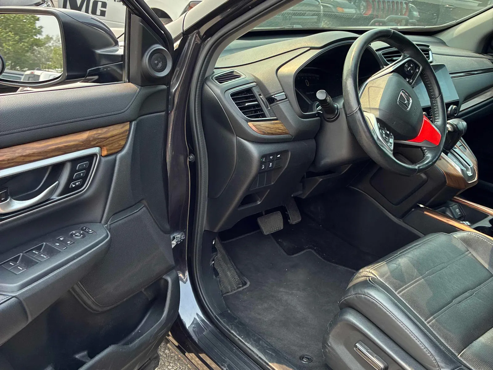Interior driver side