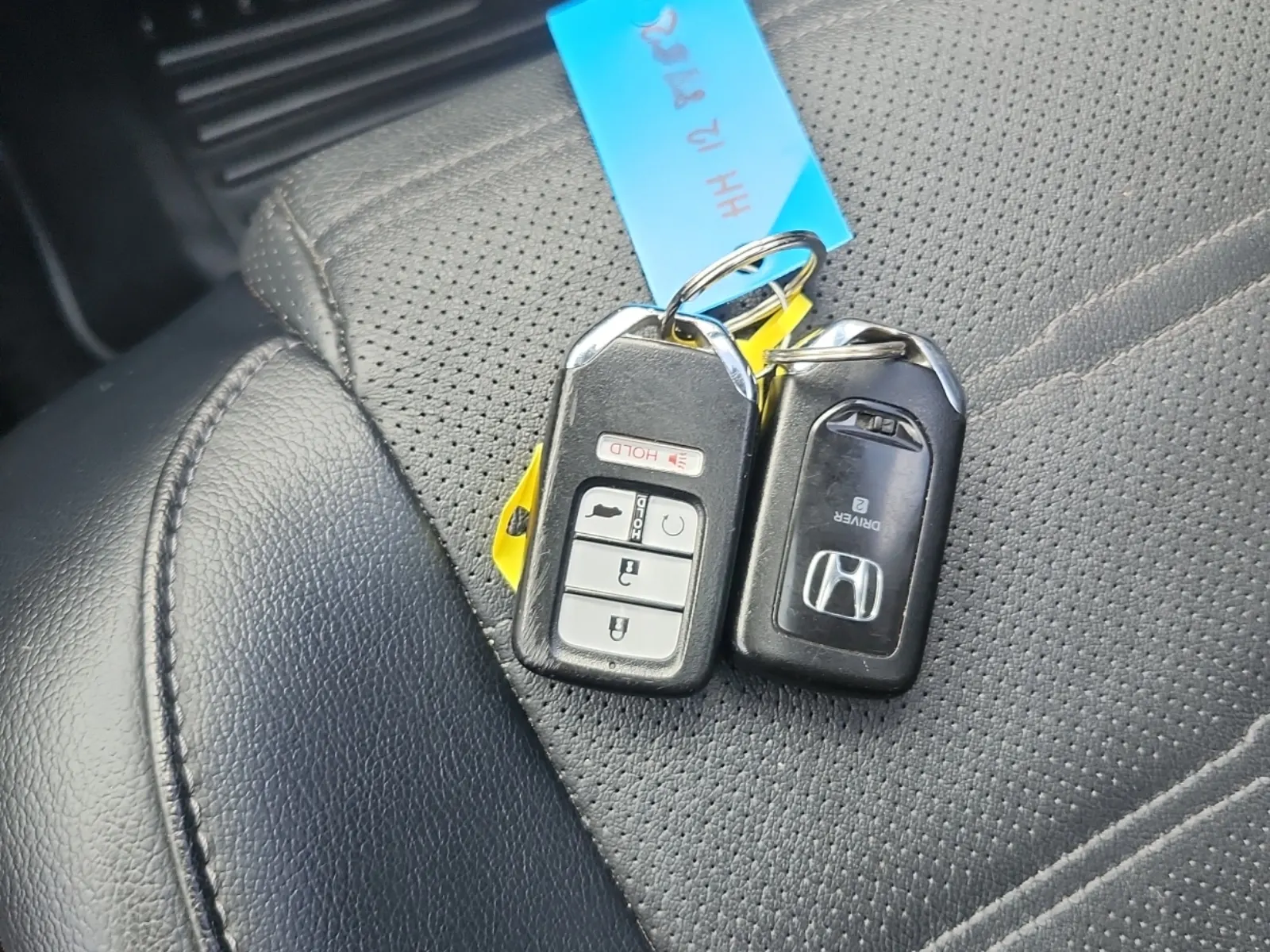 Keys/Fobs/Manual Photo