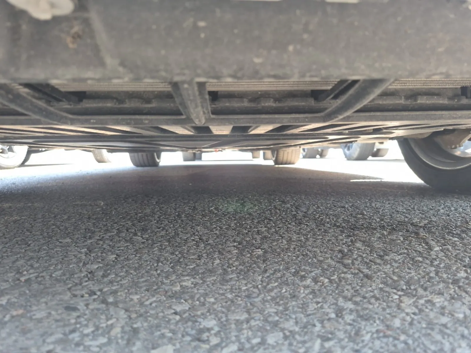 Undercarriage - Front Photo