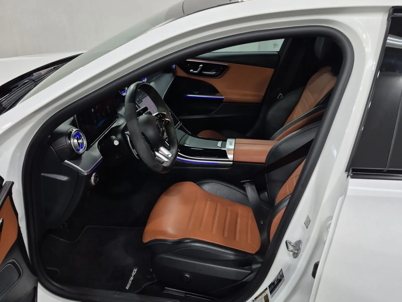 Front Interior Photo