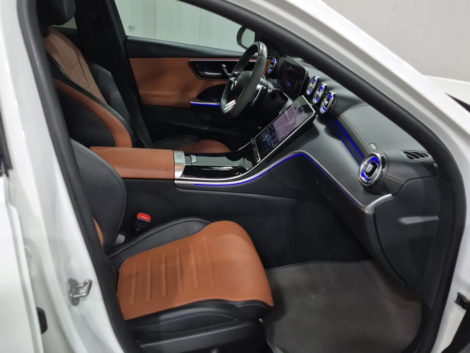 Right Side Interior Photo
