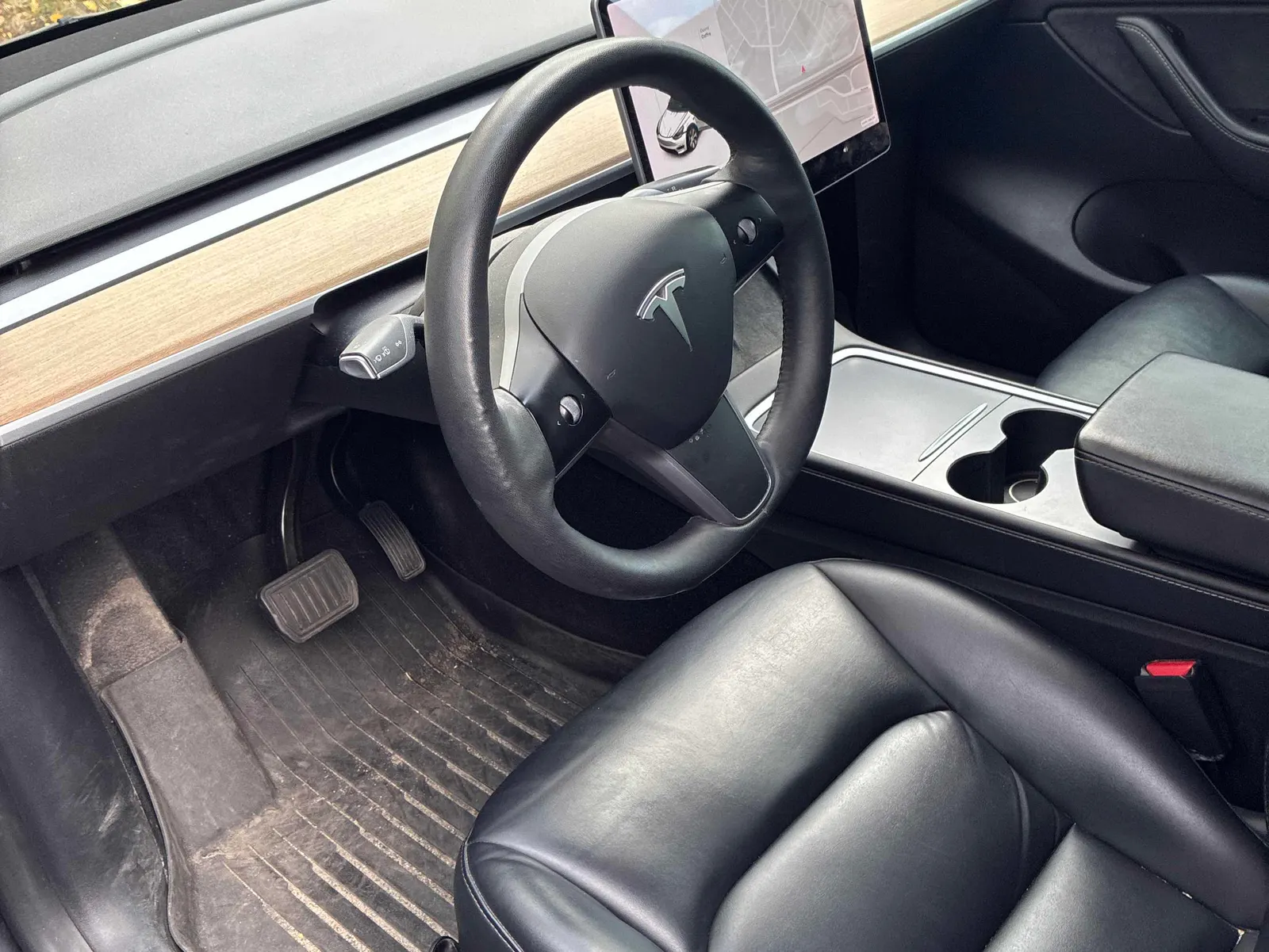Interior driver side
