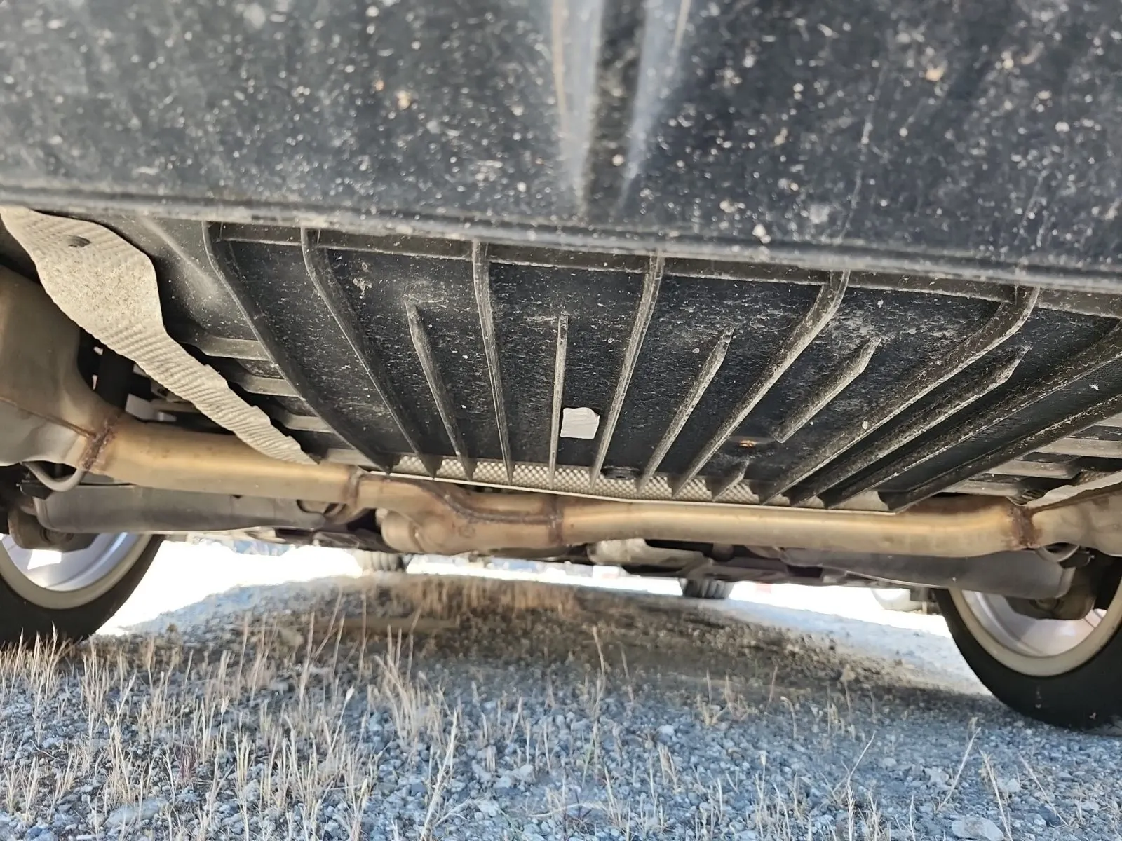 Undercarriage - Rear Photo