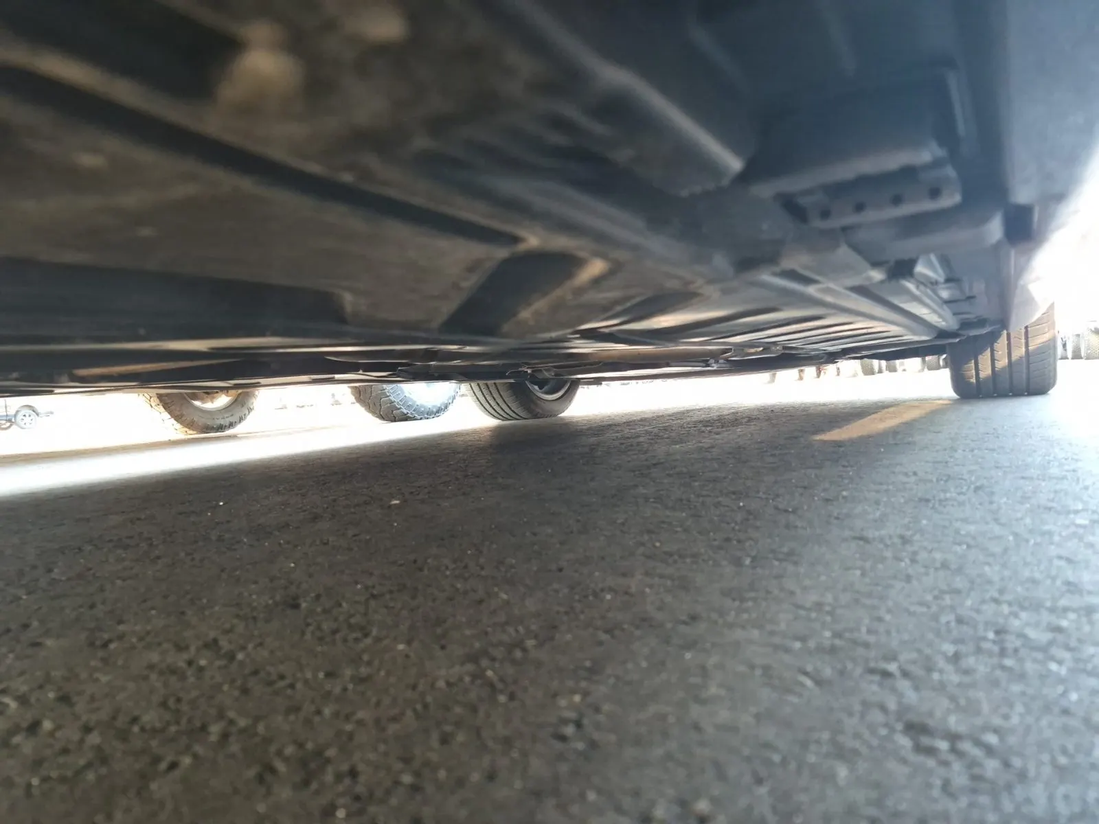 Undercarriage - Passenger Photo