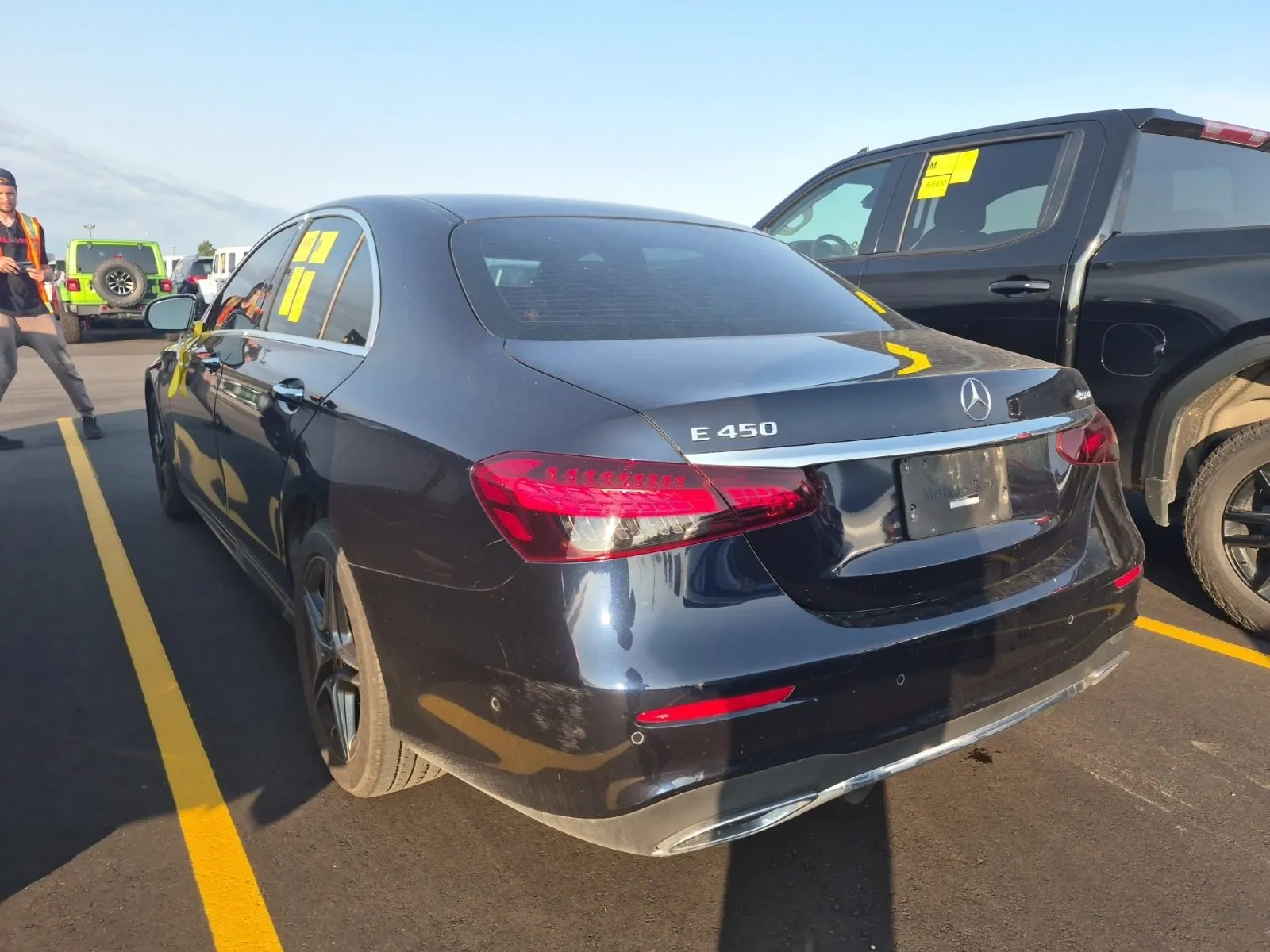 Driver Rear 3/4 Photo