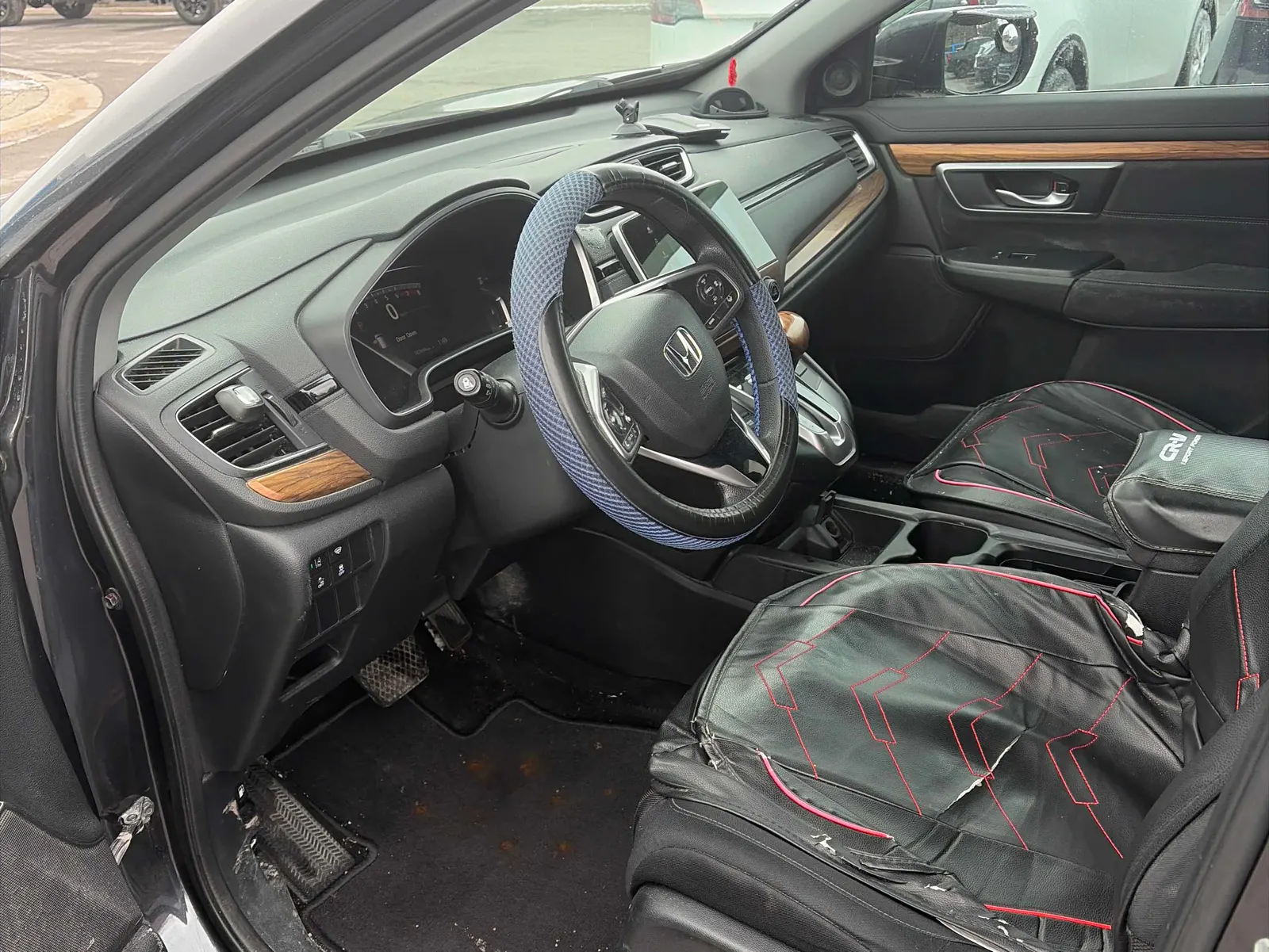 Interior driver side