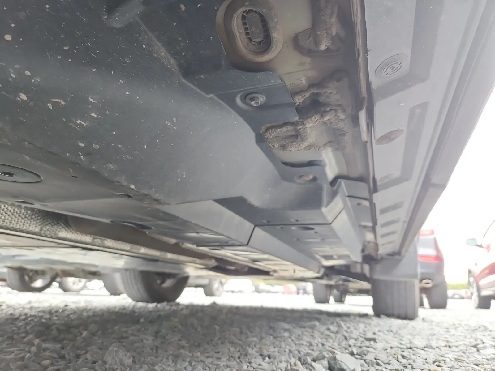 Undercarriage - Passenger Photo
