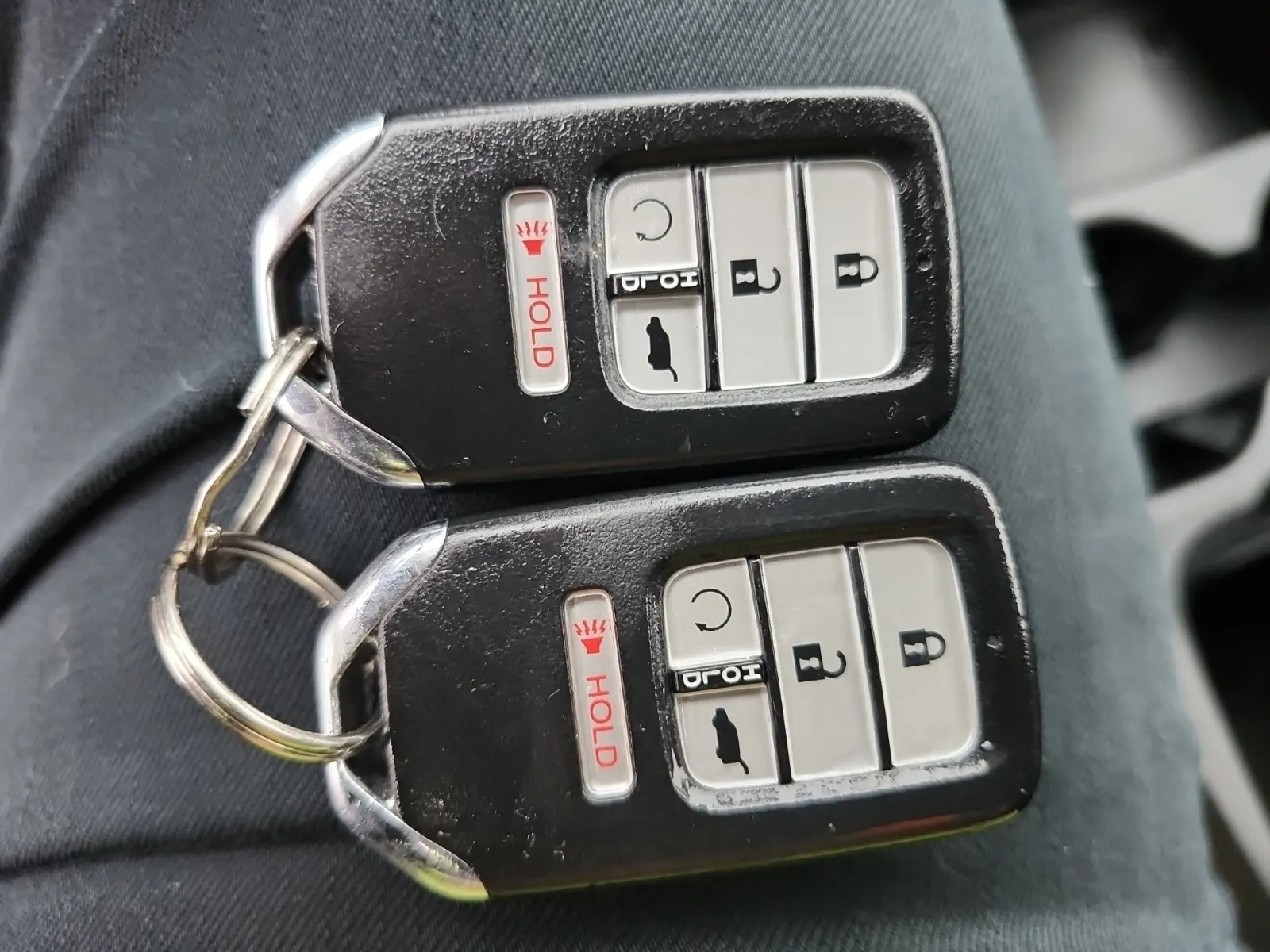 Keys/Fobs/Manual Photo