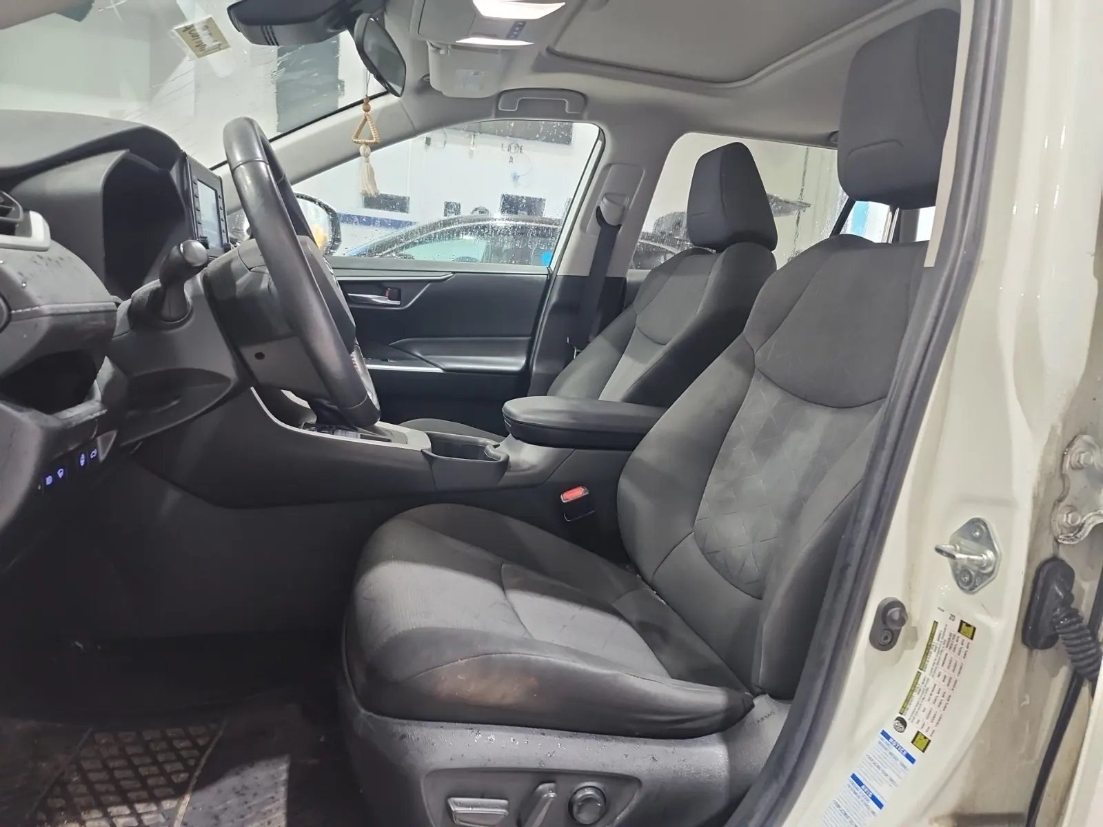 Front Interior Photo