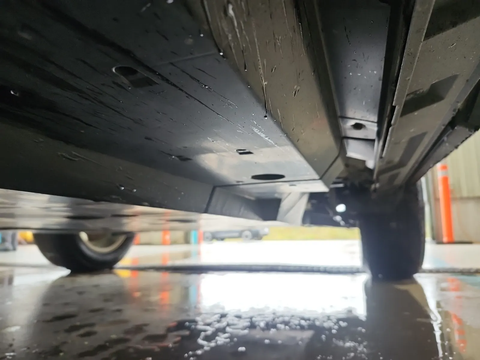 Undercarriage - Driver Photo
