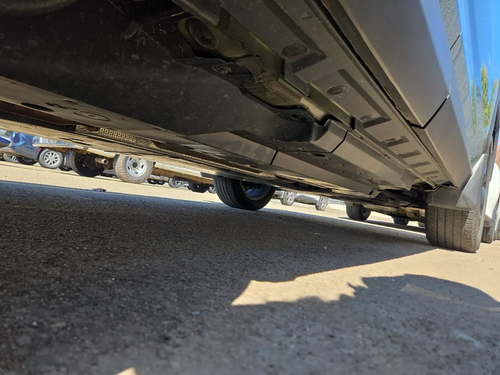 Undercarriage - Passenger Photo
