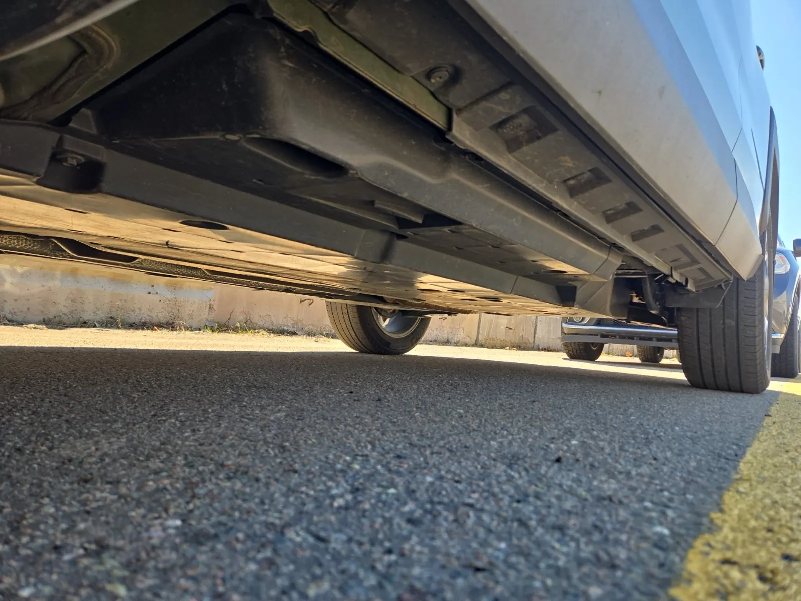 Undercarriage - Driver Photo