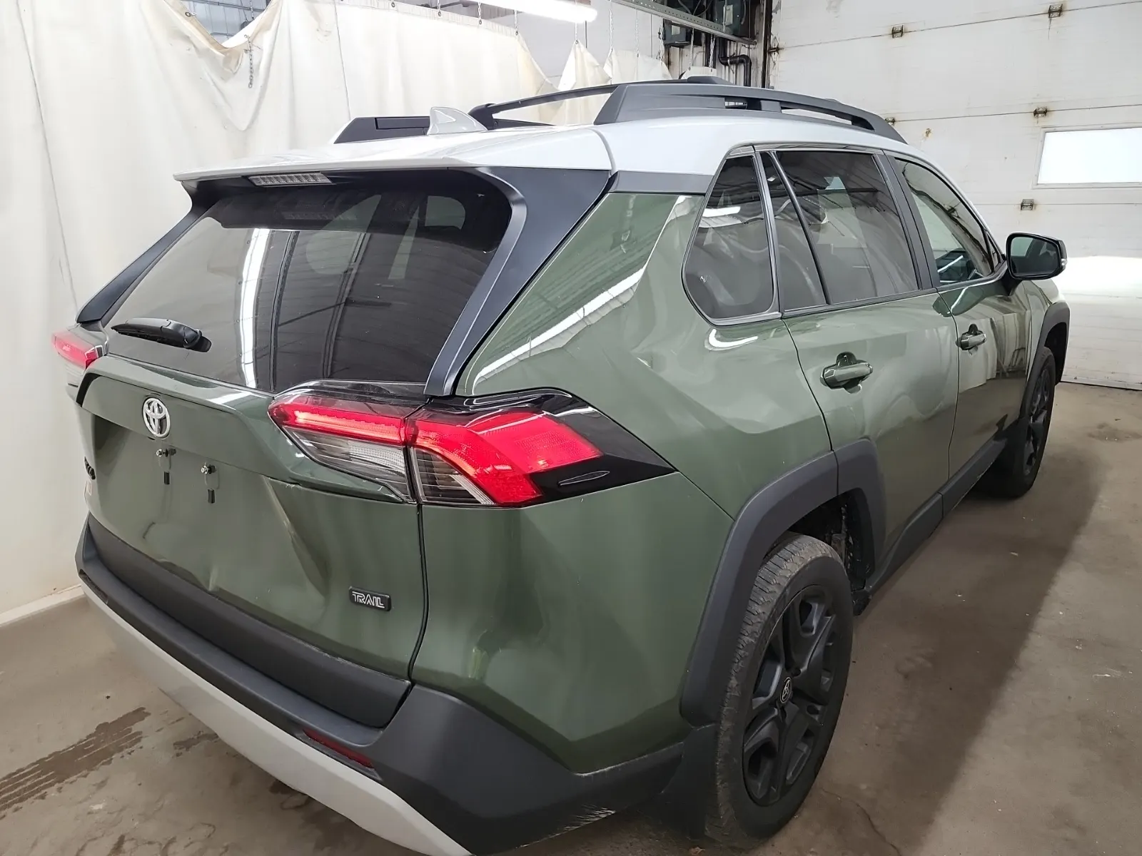 Passenger Rear 3/4 Photo