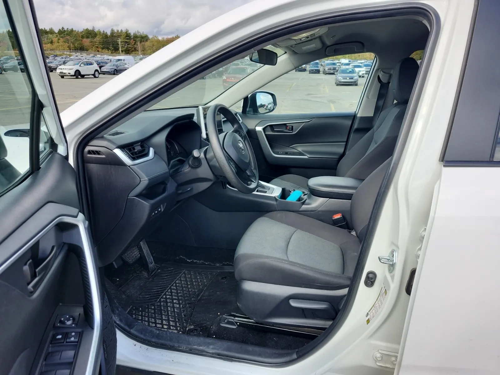 Front Interior Photo